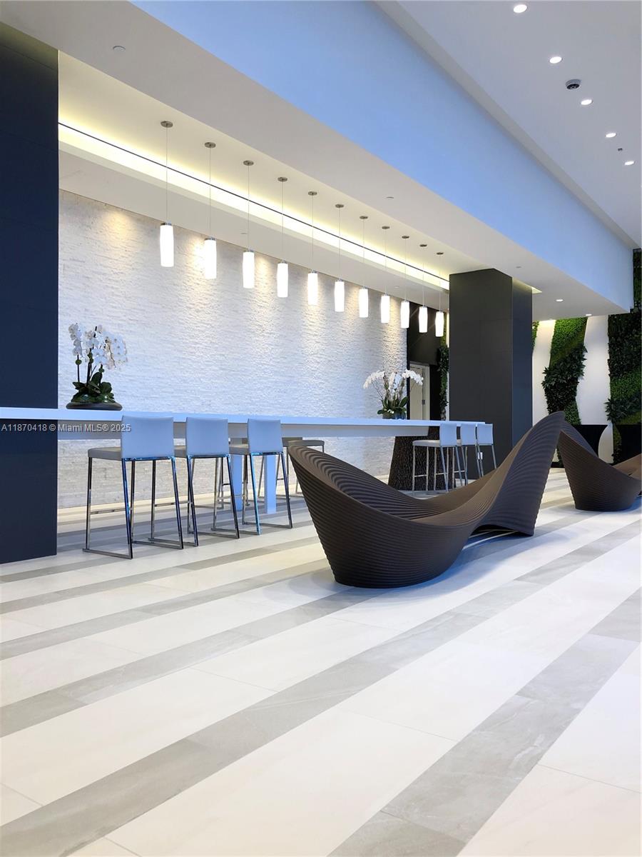 851 NE 1st Ave #5004, Miami FL 33132