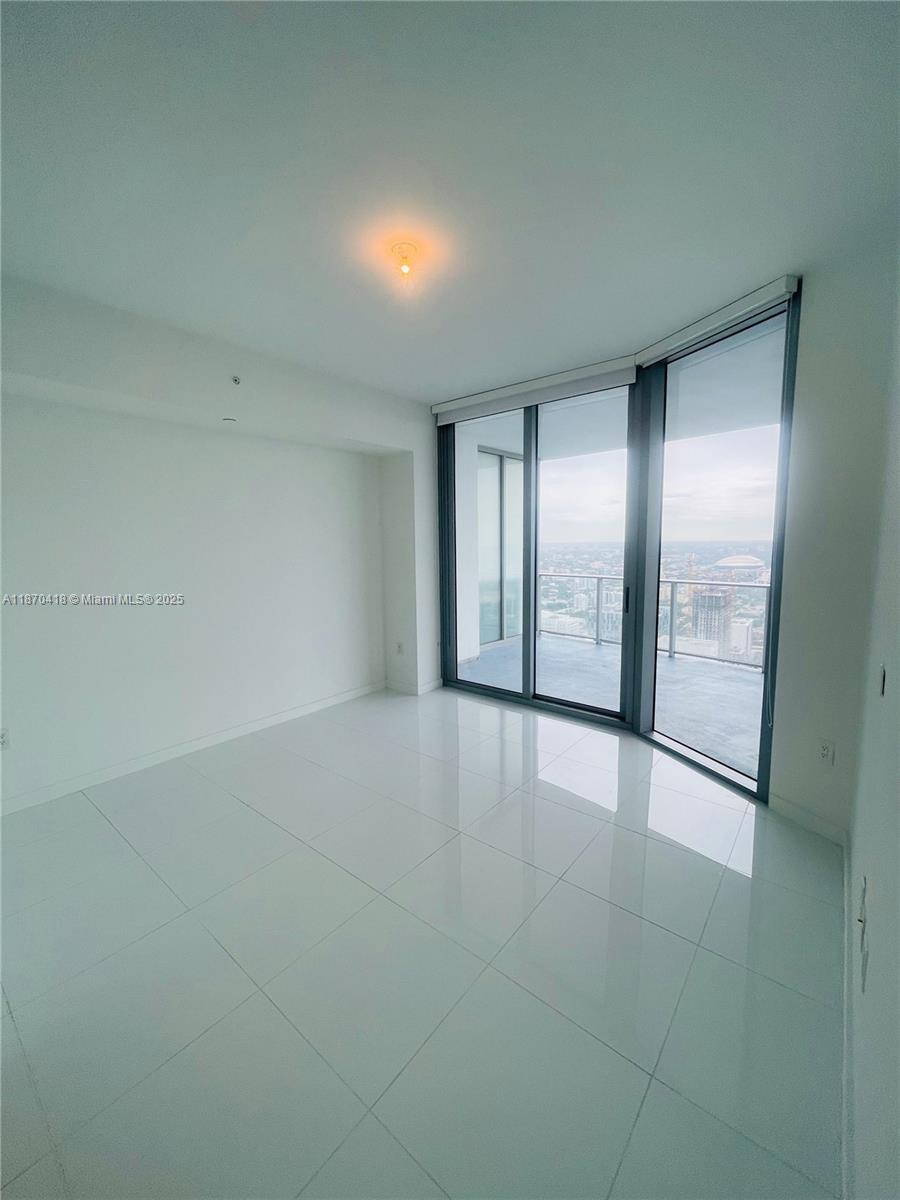 851 NE 1st Ave #5004, Miami FL 33132
