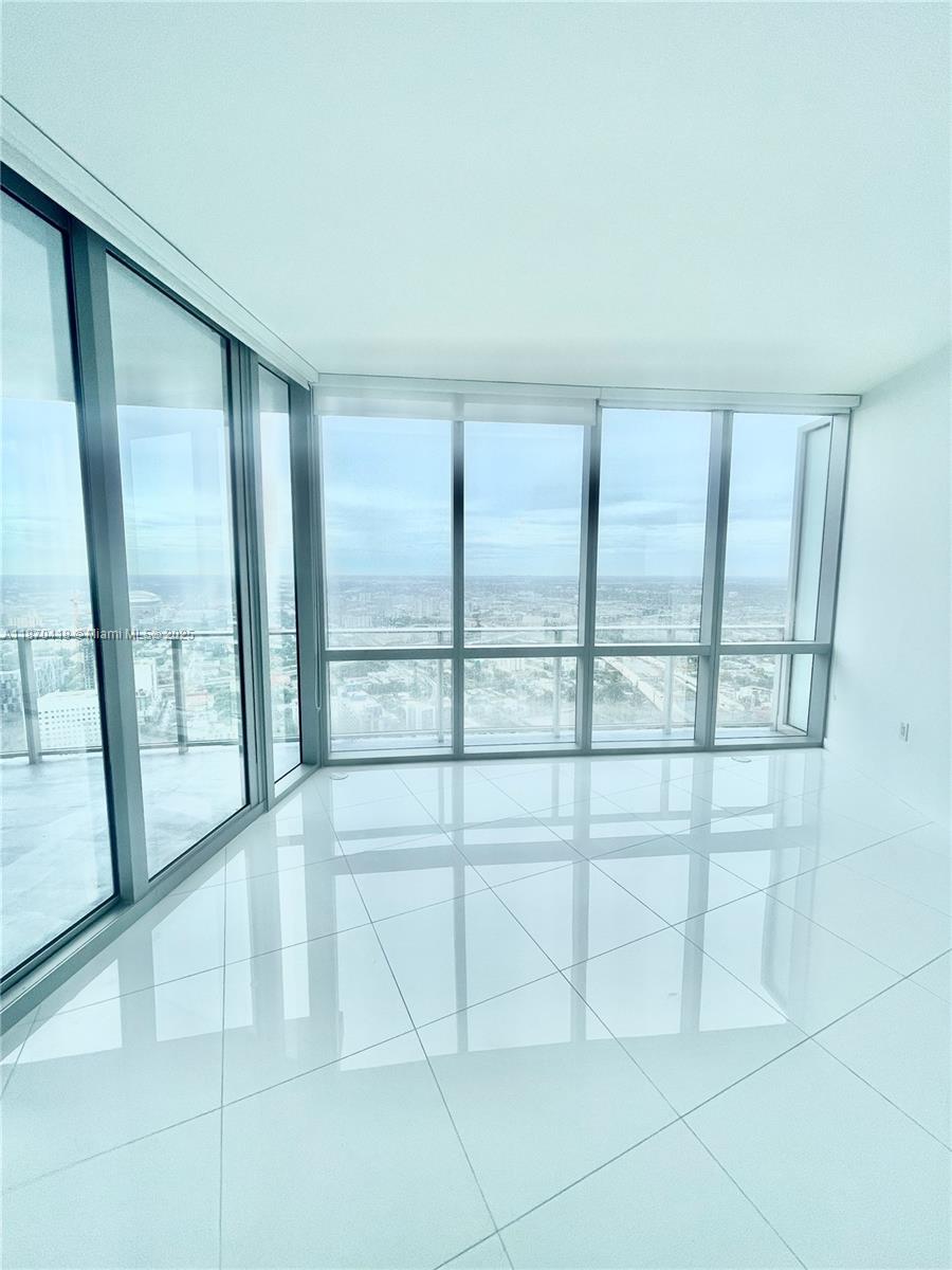 851 NE 1st Ave #5004, Miami FL 33132