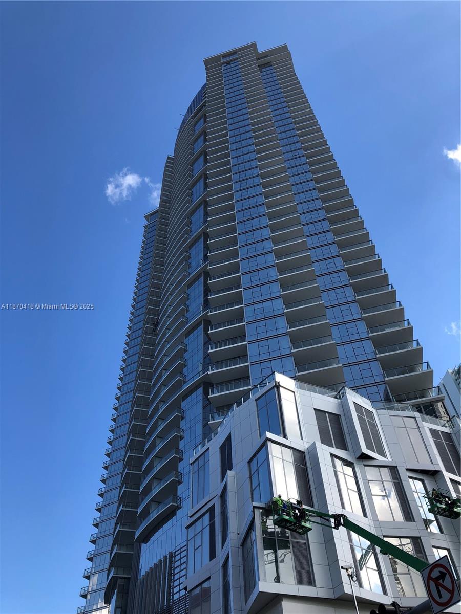 851 NE 1st Ave #5004, Miami FL 33132