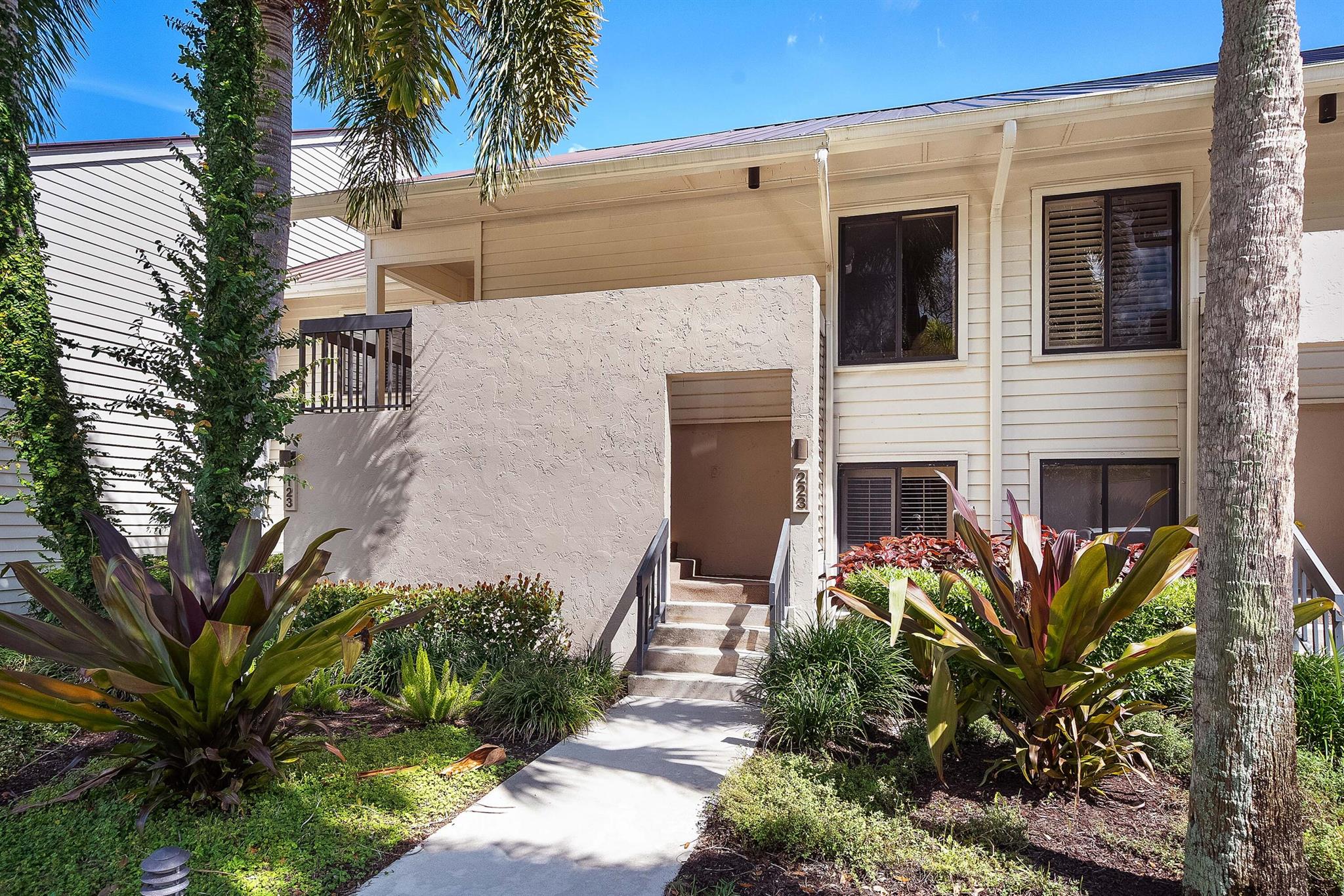 Fairway Apartments Condo