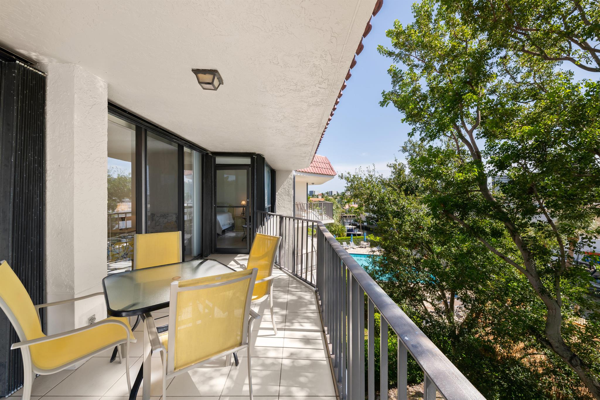 Porta Bella East And Port