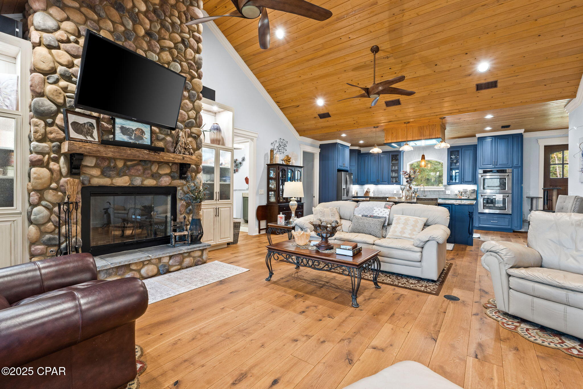 Listing photo id 23 for 3130 Magnolia Drive