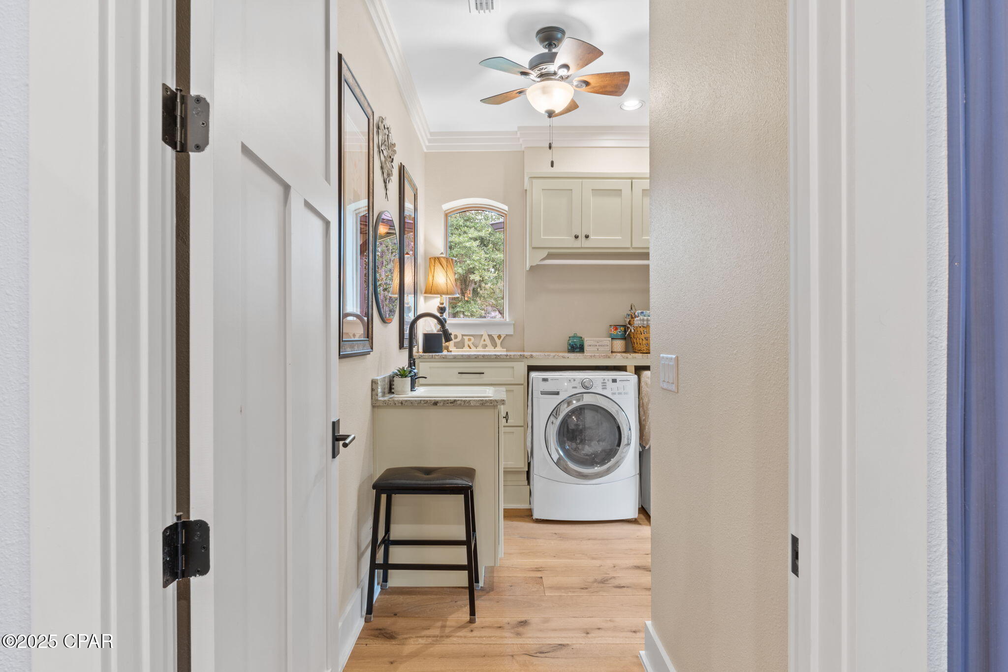 Listing photo id 39 for 3130 Magnolia Drive