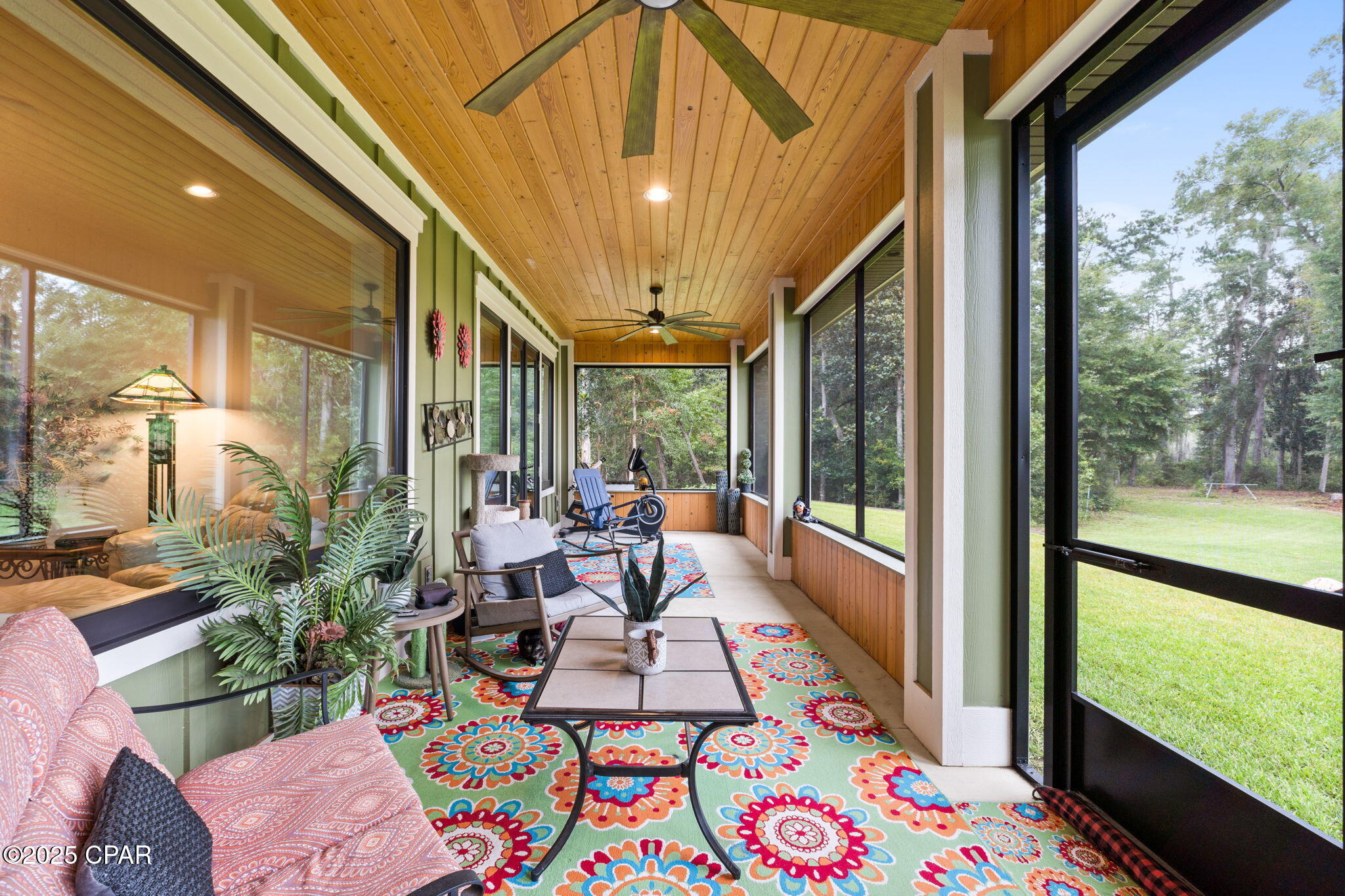 Listing photo id 48 for 3130 Magnolia Drive