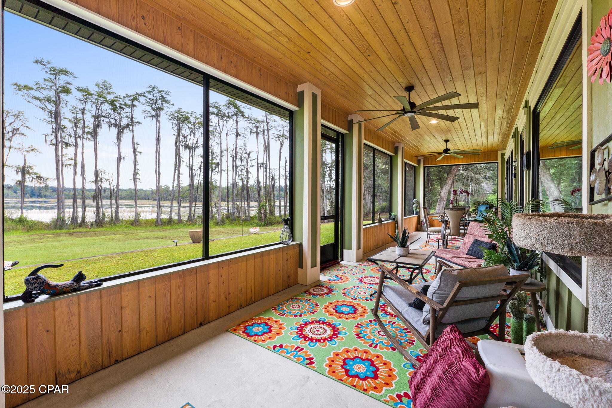 Listing photo id 49 for 3130 Magnolia Drive