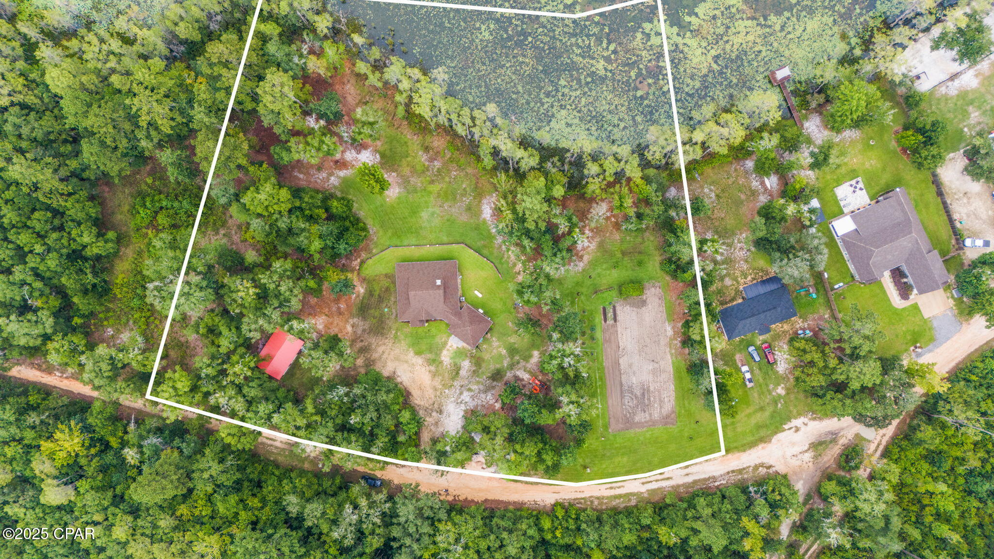 Listing photo id 52 for 3130 Magnolia Drive