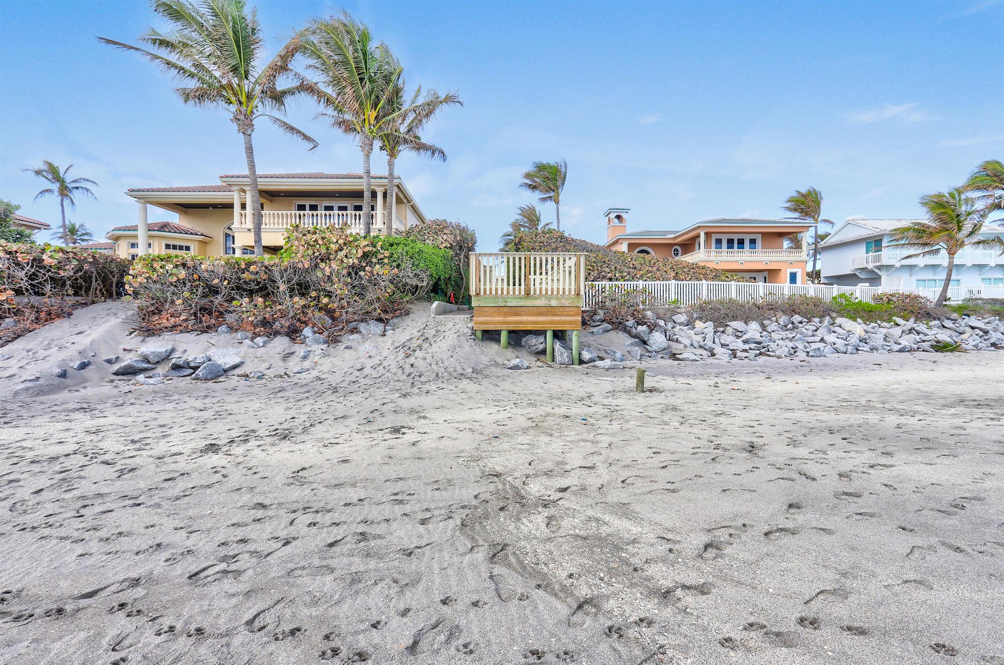 Homes for sale in Jupiter Inlet Colony, FL | 87 Lighthouse Dr, Jupiter Inlet Colony, FL 33469 | MLS# R11120392