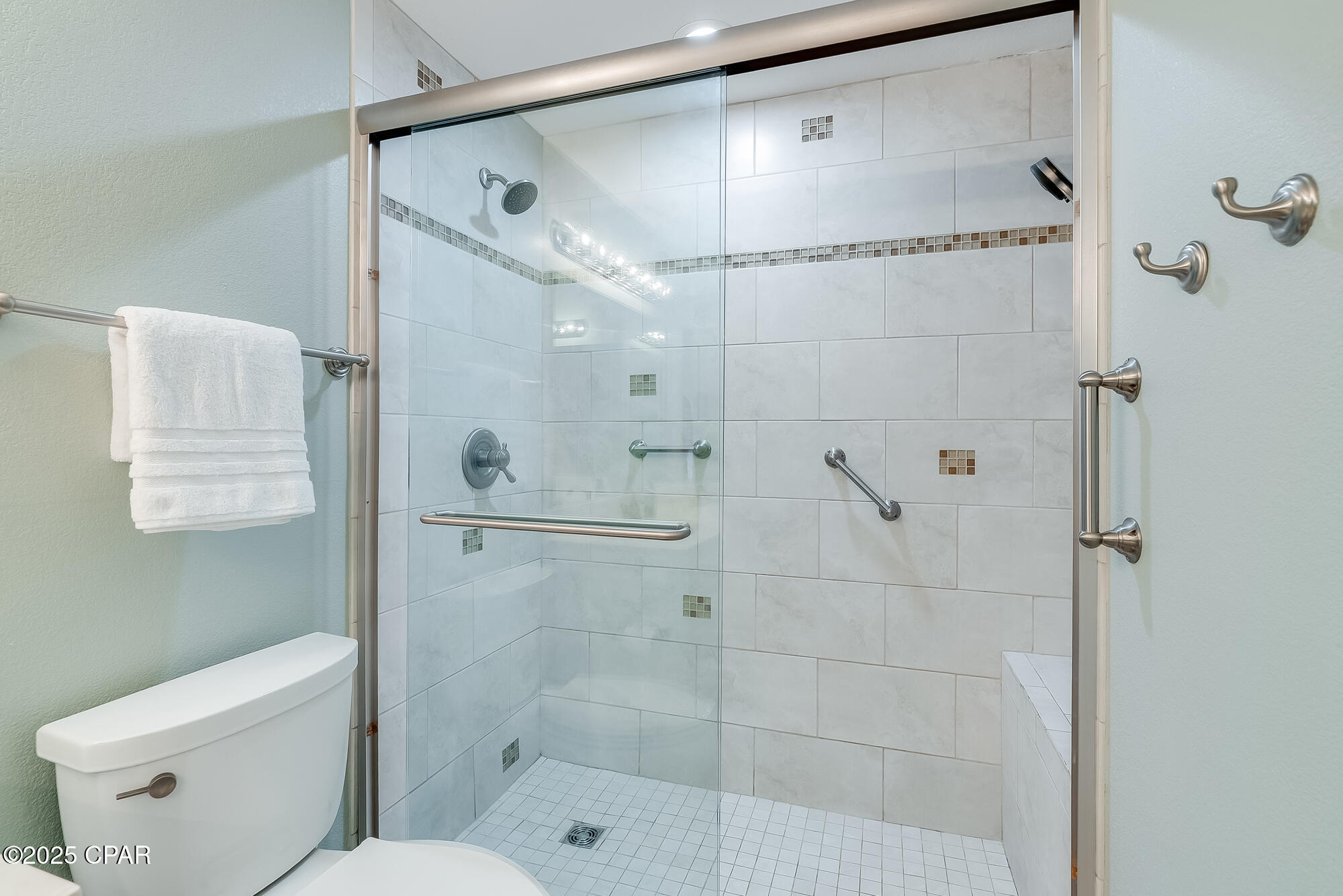 Image 15 For 16819 Front Beach Road 1917