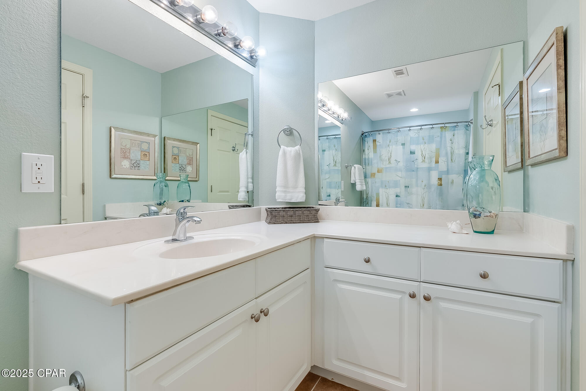 Image 19 For 16819 Front Beach Road 1917