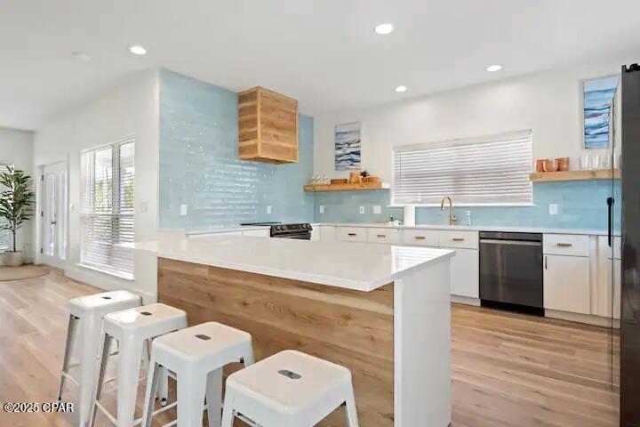 Listing photo id 12 for 360 Holiday Road