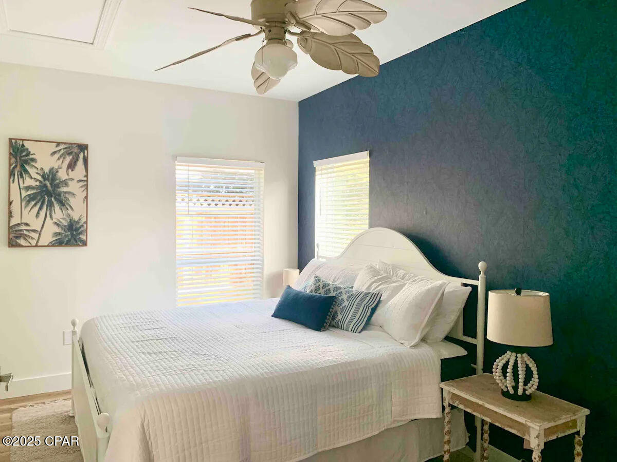 Listing photo id 23 for 360 Holiday Road