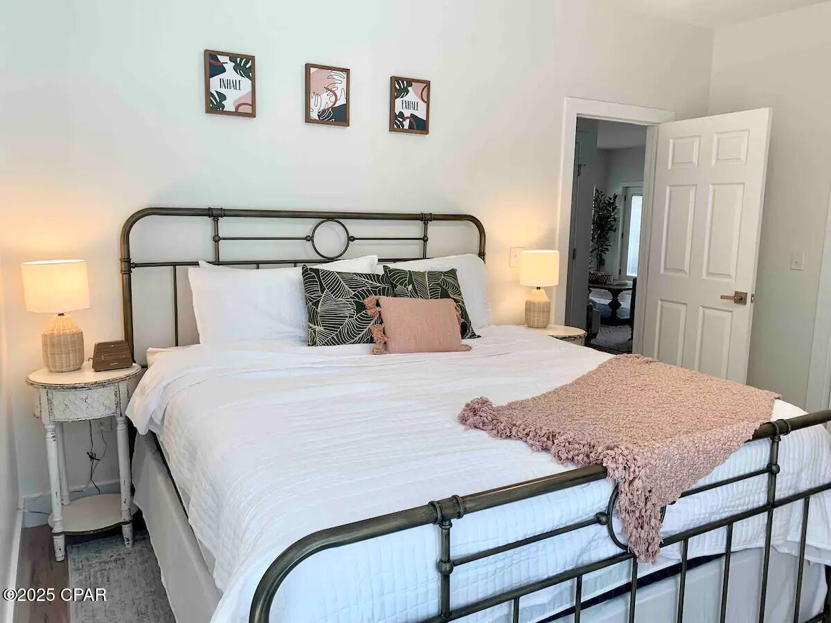 Listing photo id 28 for 360 Holiday Road