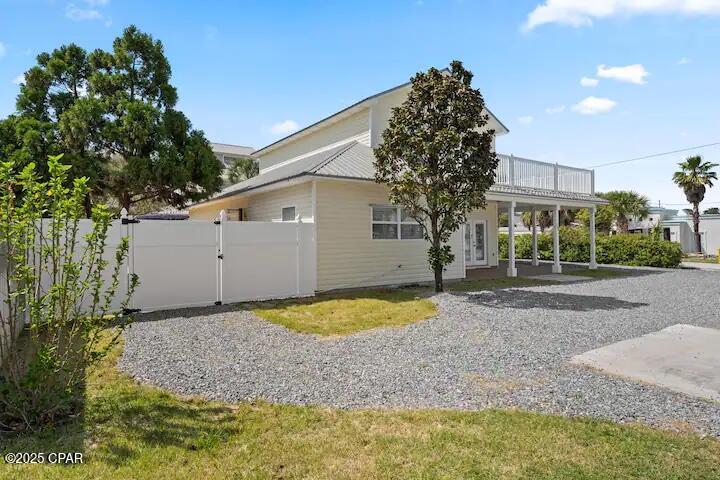 Image 44 For 360 Holiday Road