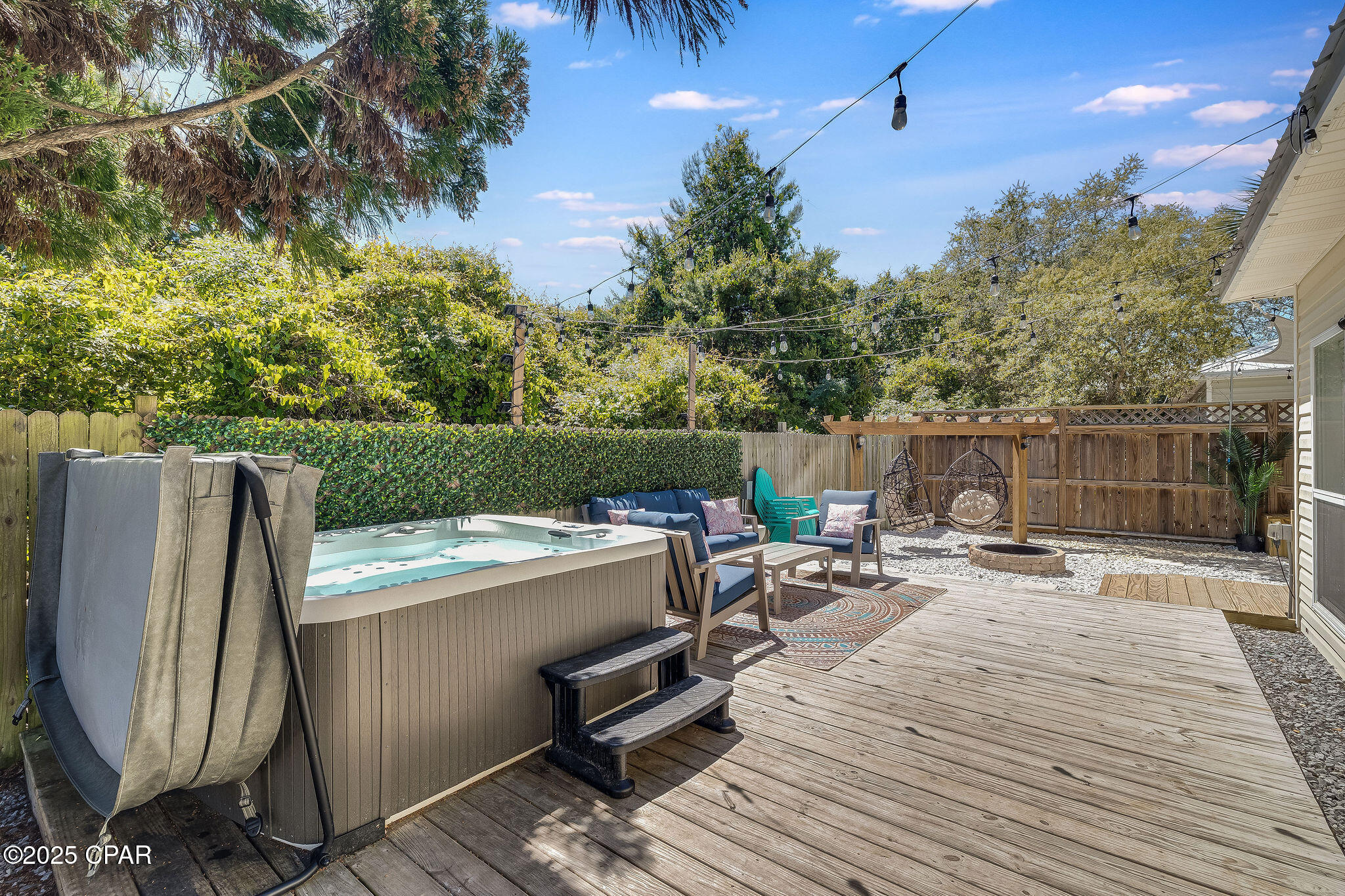 Listing photo id 8 for 360 Holiday Road