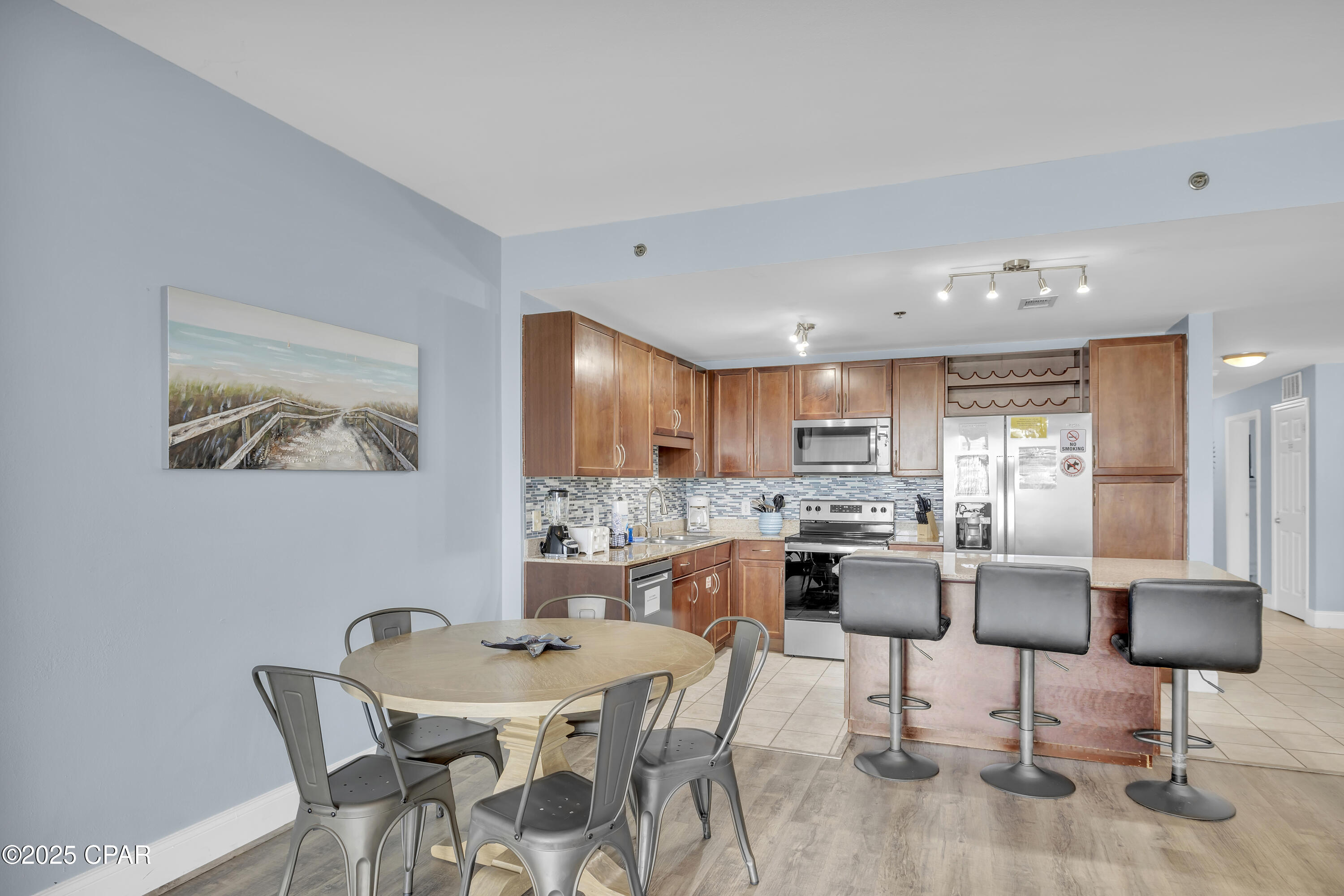 Image 24 For 9860 Thomas Drive 921