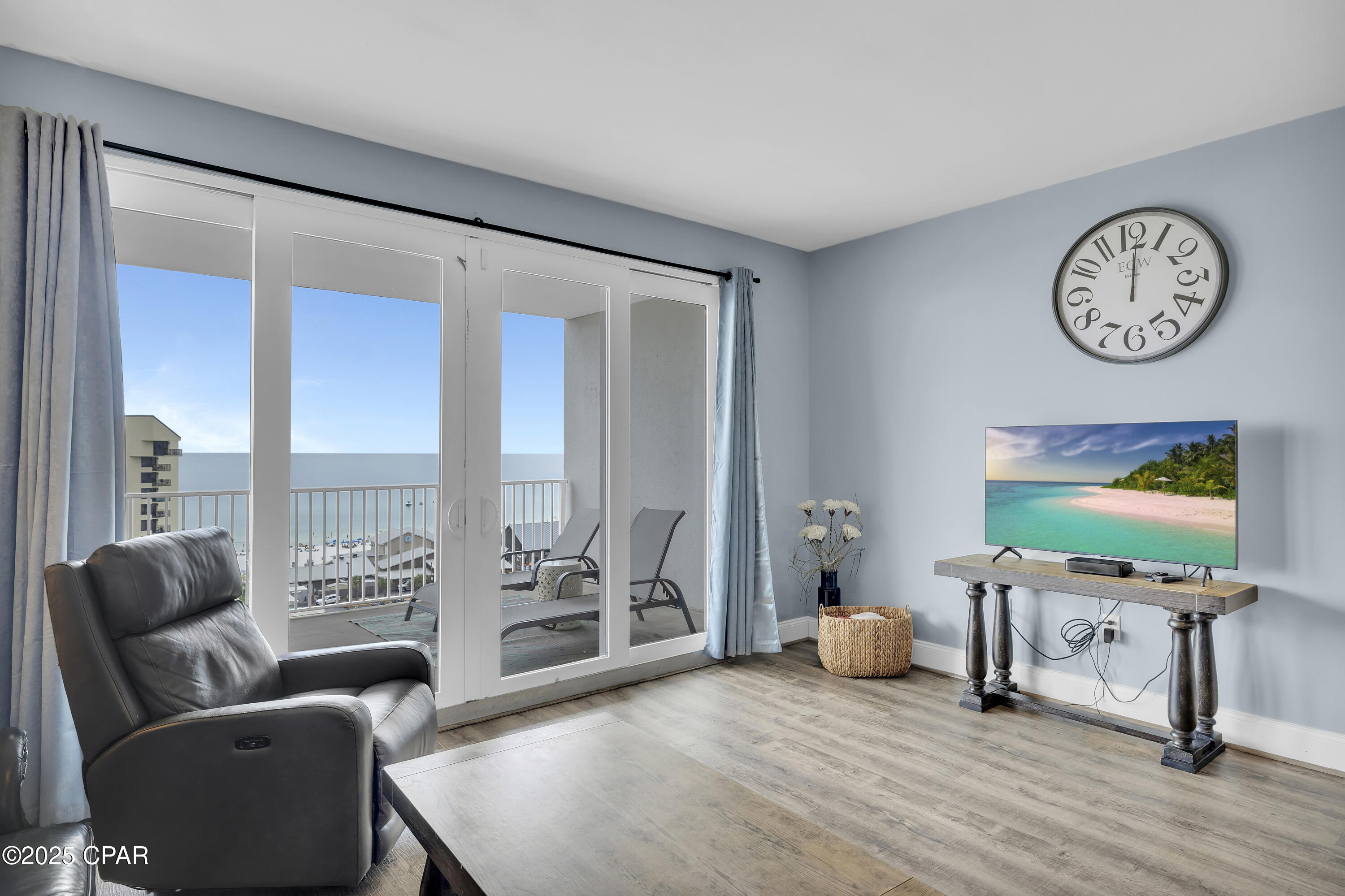 Image 25 For 9860 Thomas Drive 921