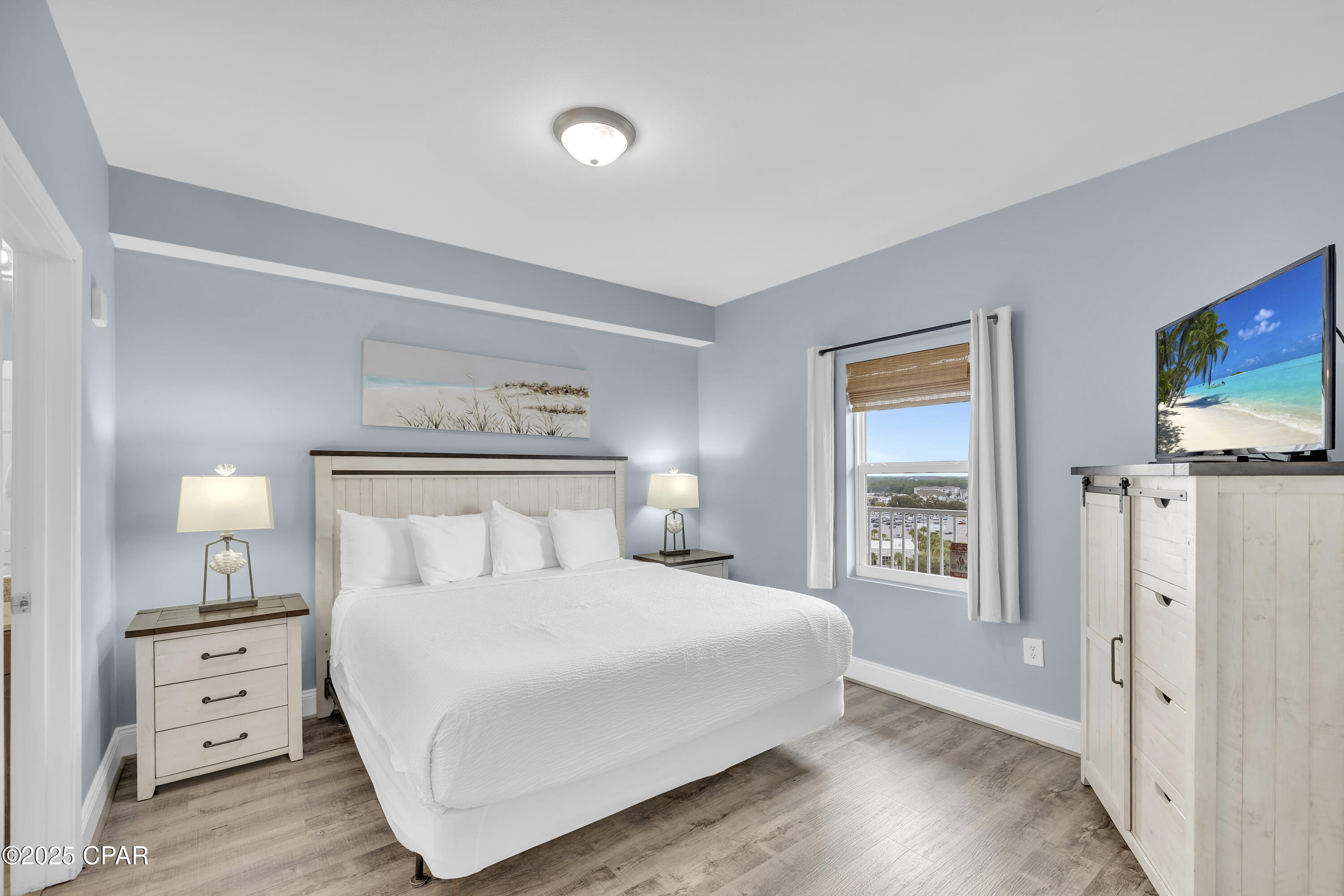 Image 4 For 9860 Thomas Drive 921