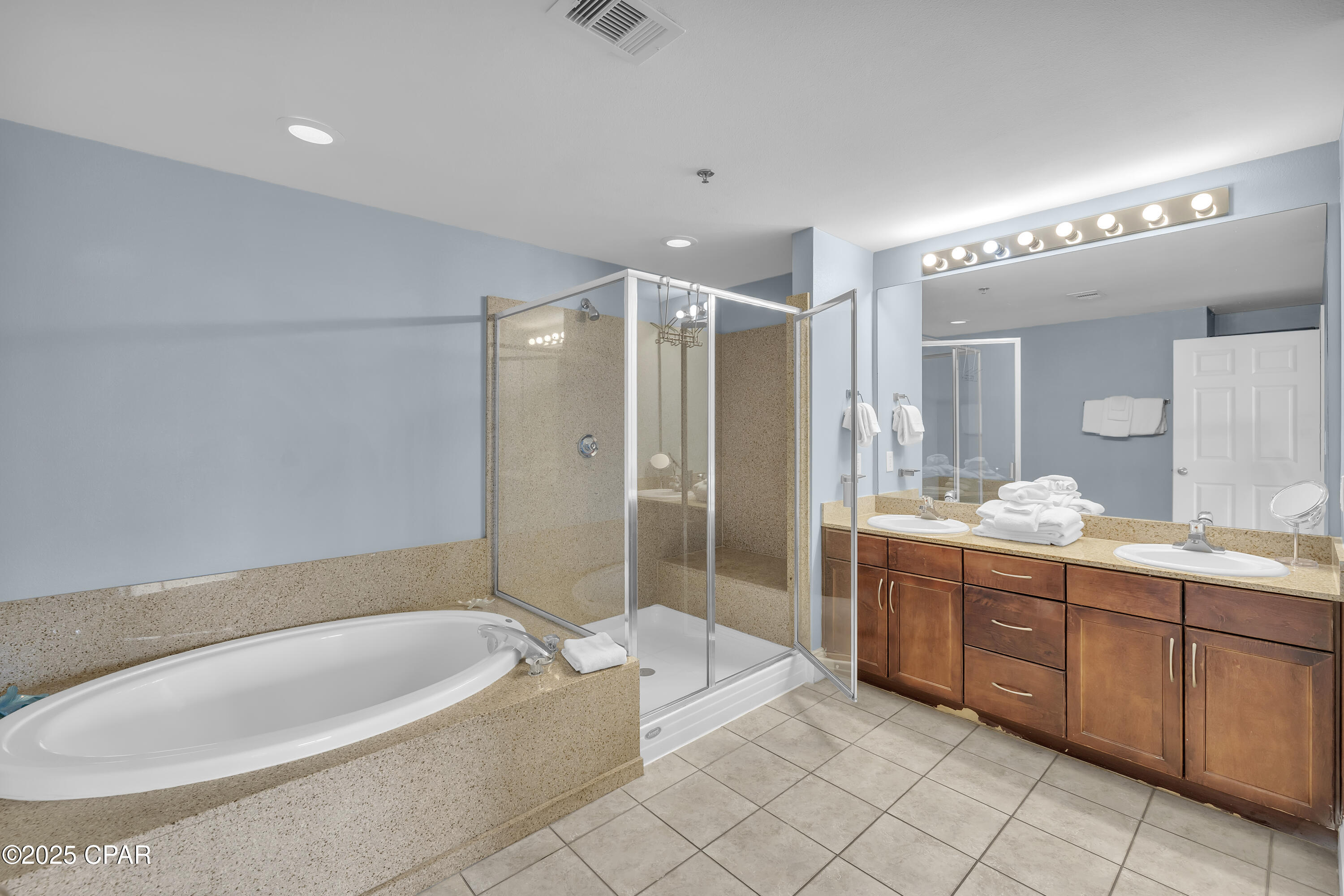 Image 40 For 9860 Thomas Drive 921