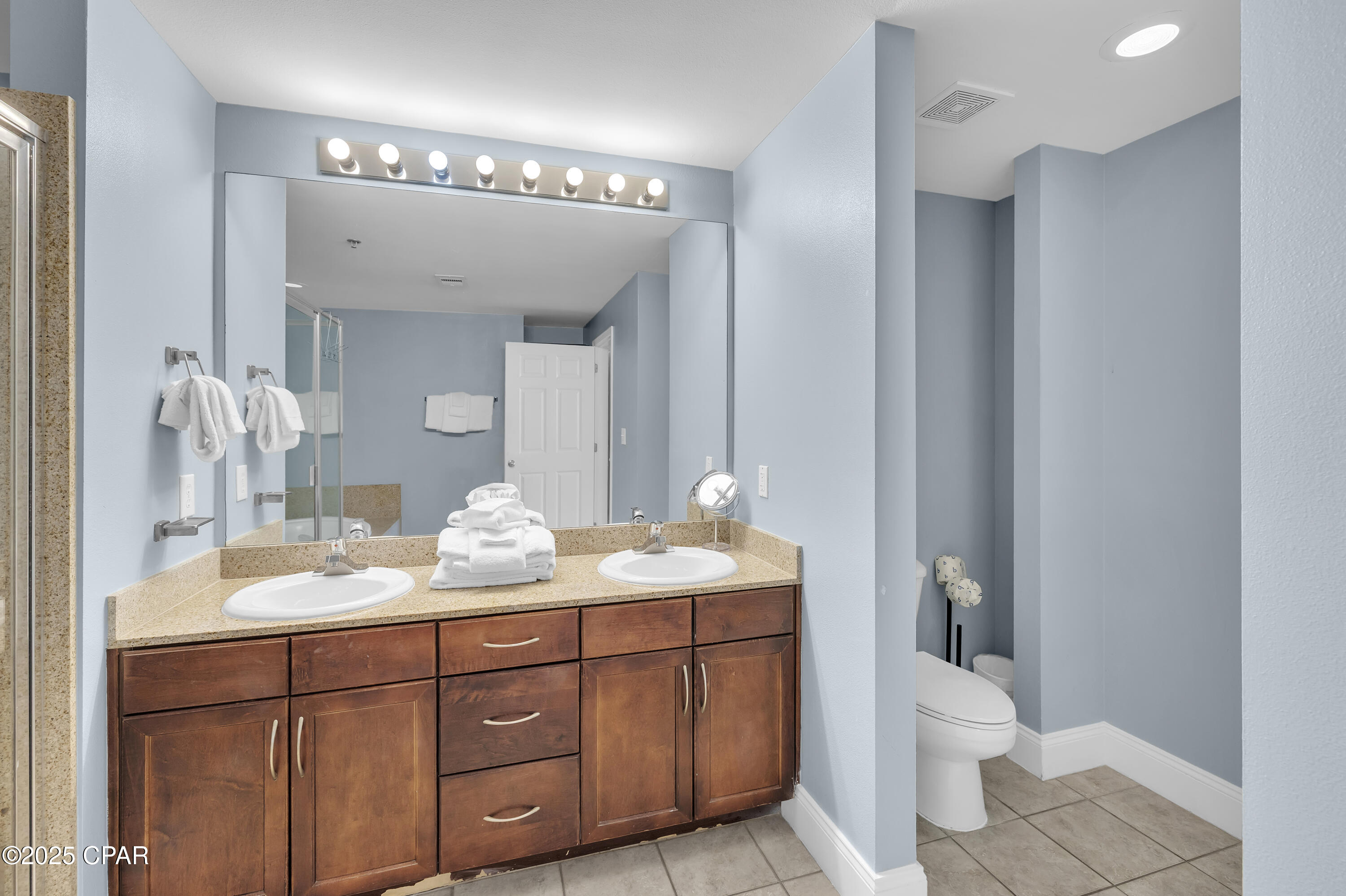 Image 41 For 9860 Thomas Drive 921