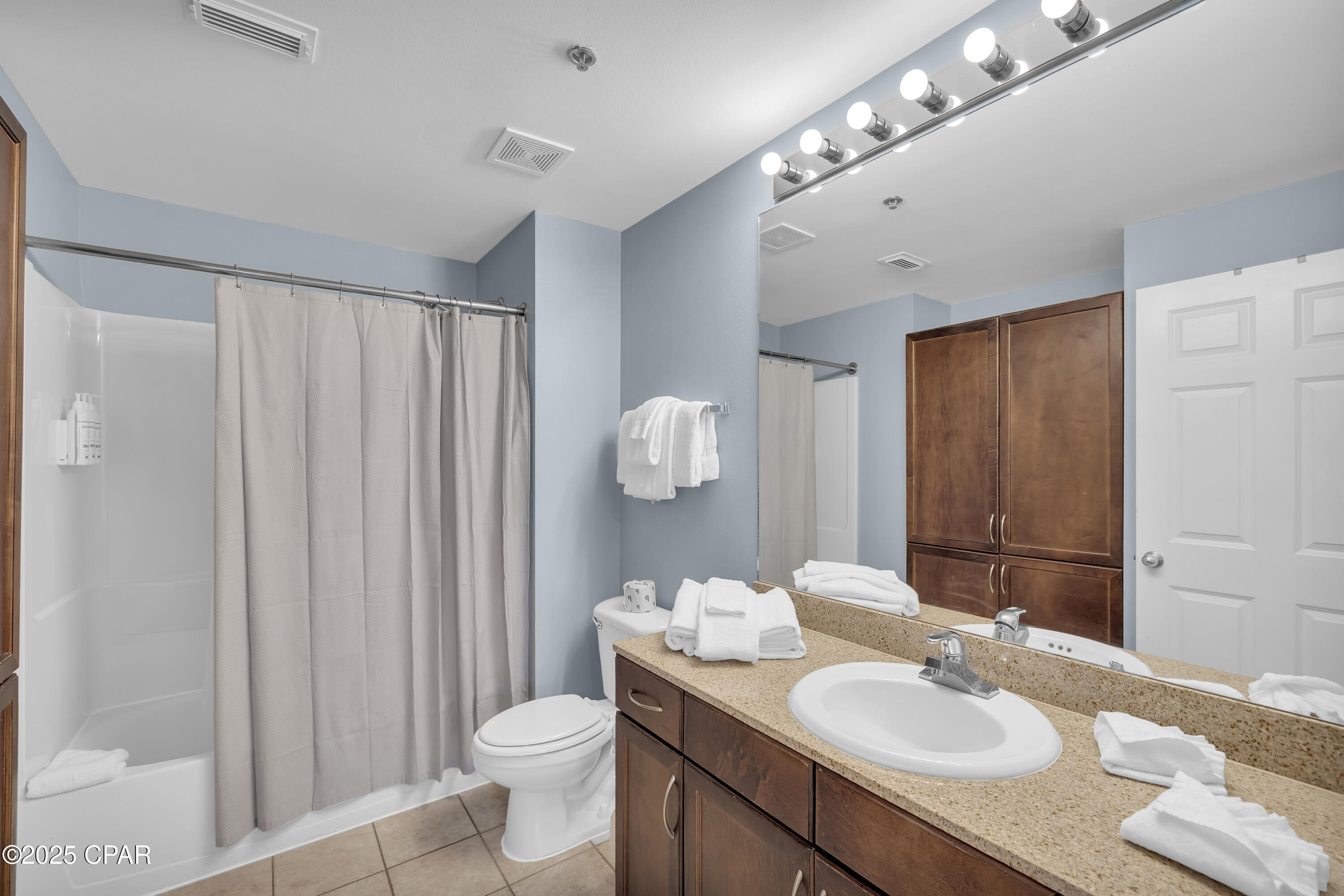 Image 6 For 9860 Thomas Drive 921