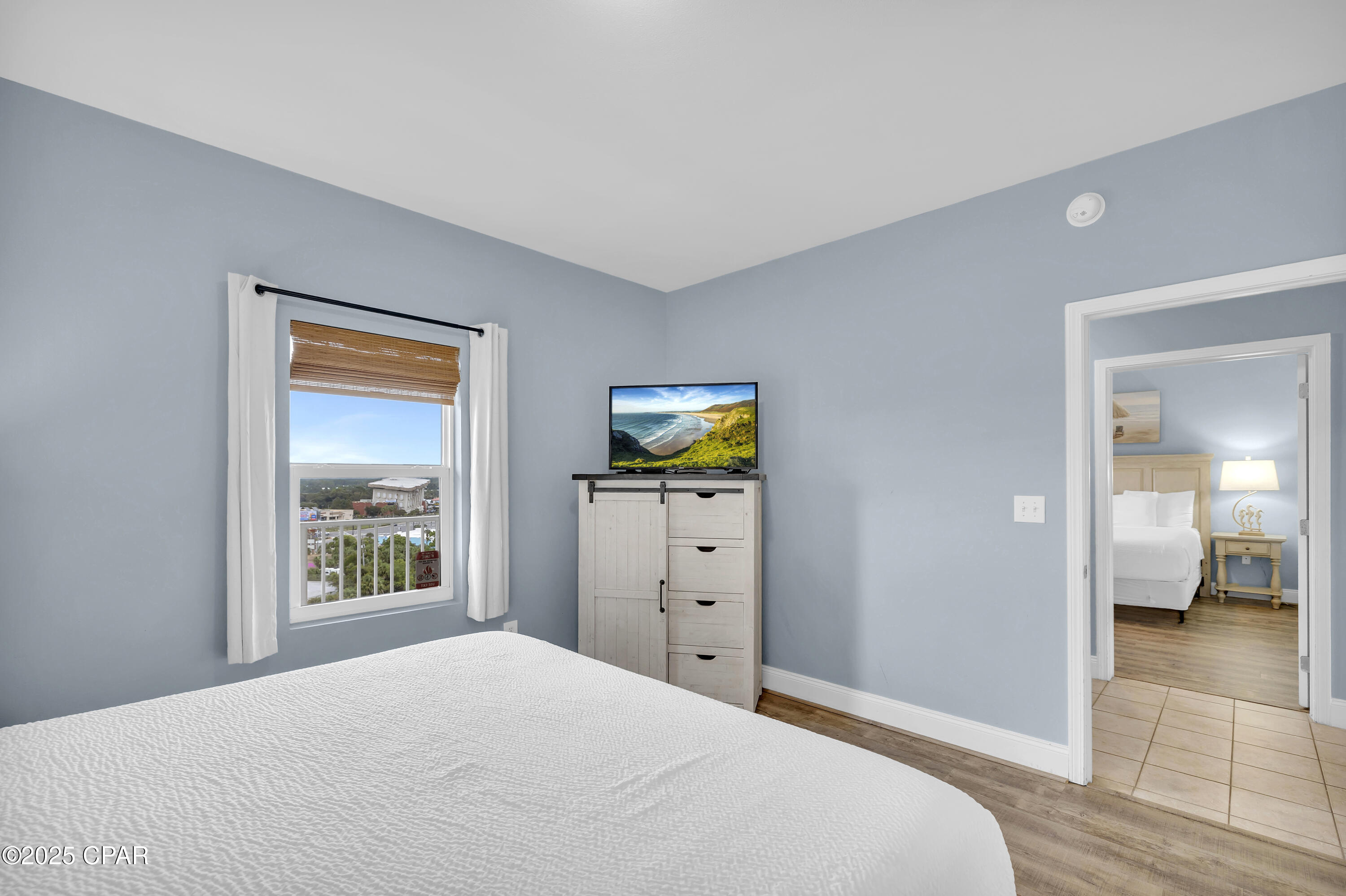 Image 7 For 9860 Thomas Drive 921