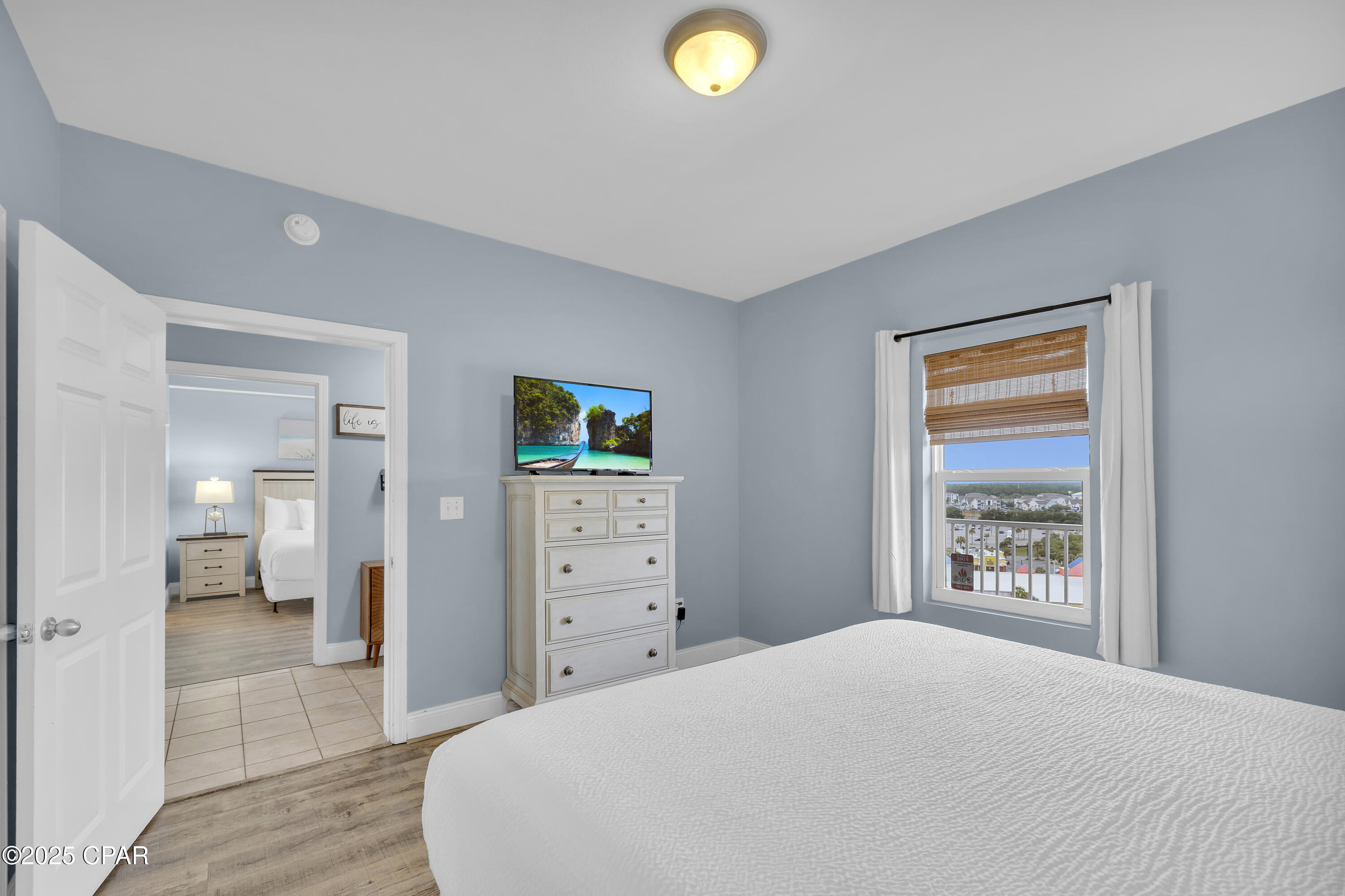 Image 9 For 9860 Thomas Drive 921