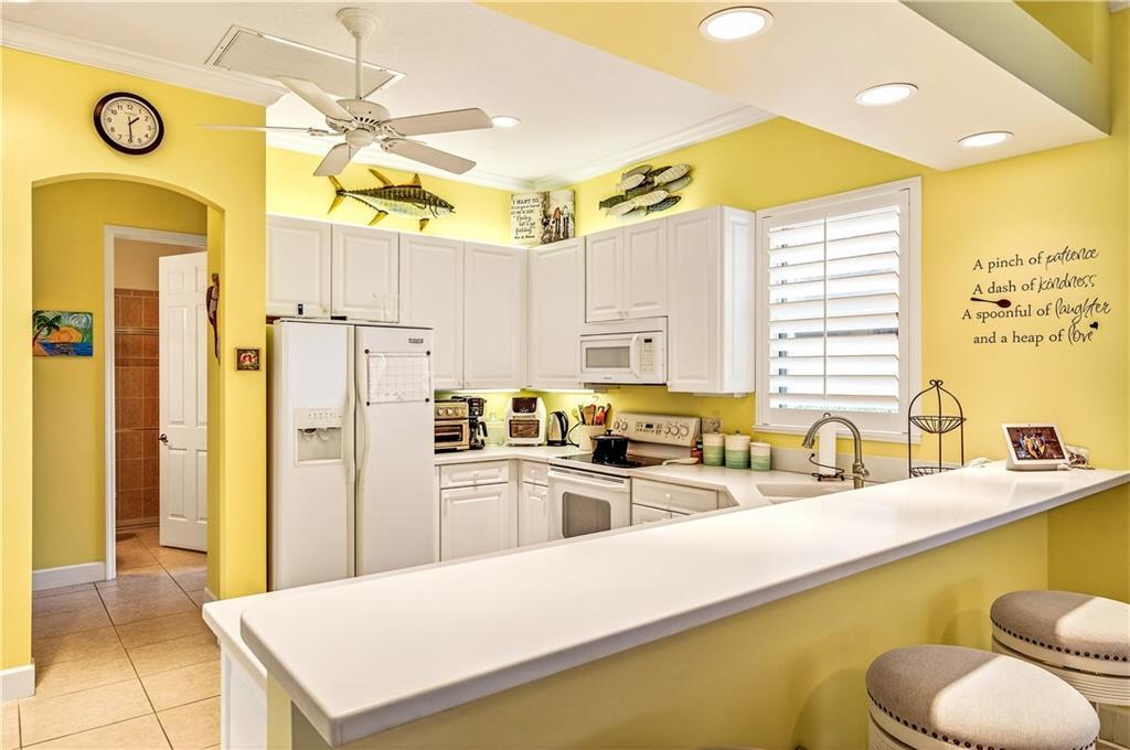 Homes for sale in Hutchinson Island, FL | 3320 Caracal Dr, Hutchinson Island, FL 34949 | MLS# R11120453