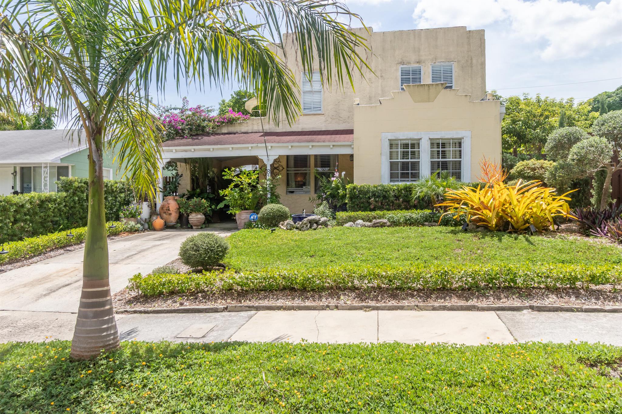 812 35th Street West Palm Beach FL 33407 | R11120432