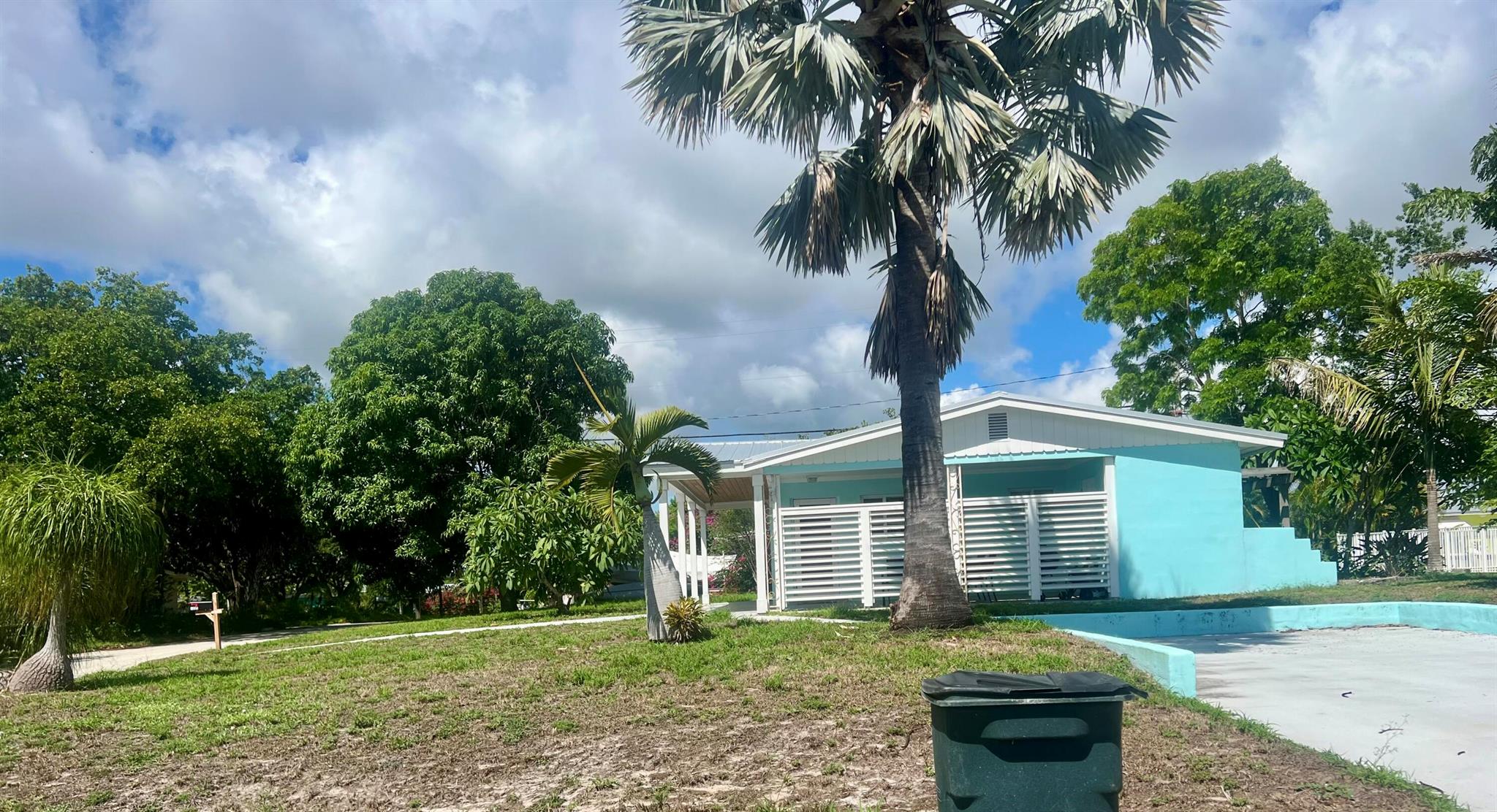 Homes for sale in Jensen Beach, FL | 1395 Ne Flora Pl, Jensen Beach, FL 34957 | MLS# R11120468