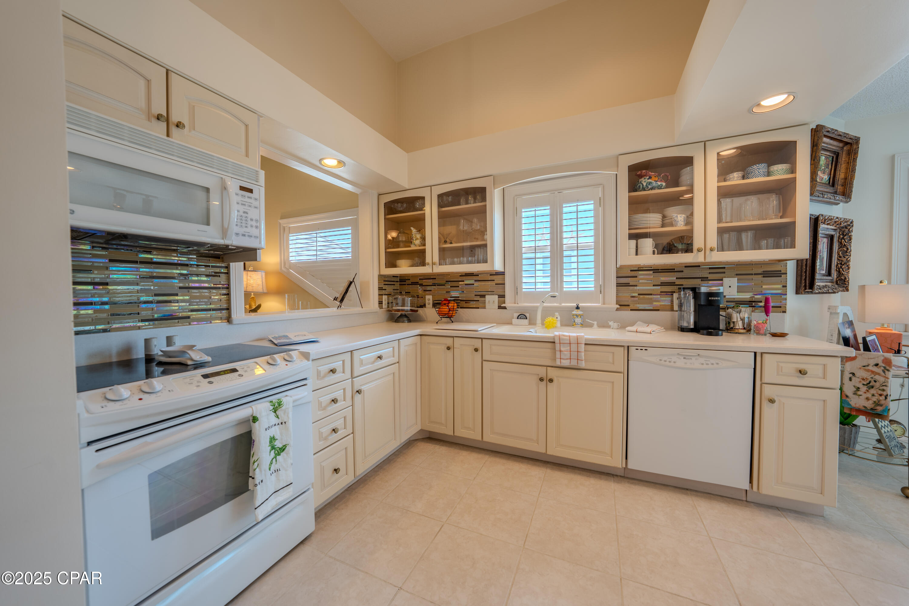 Image 32 For 4620 Bay Point Road 1043