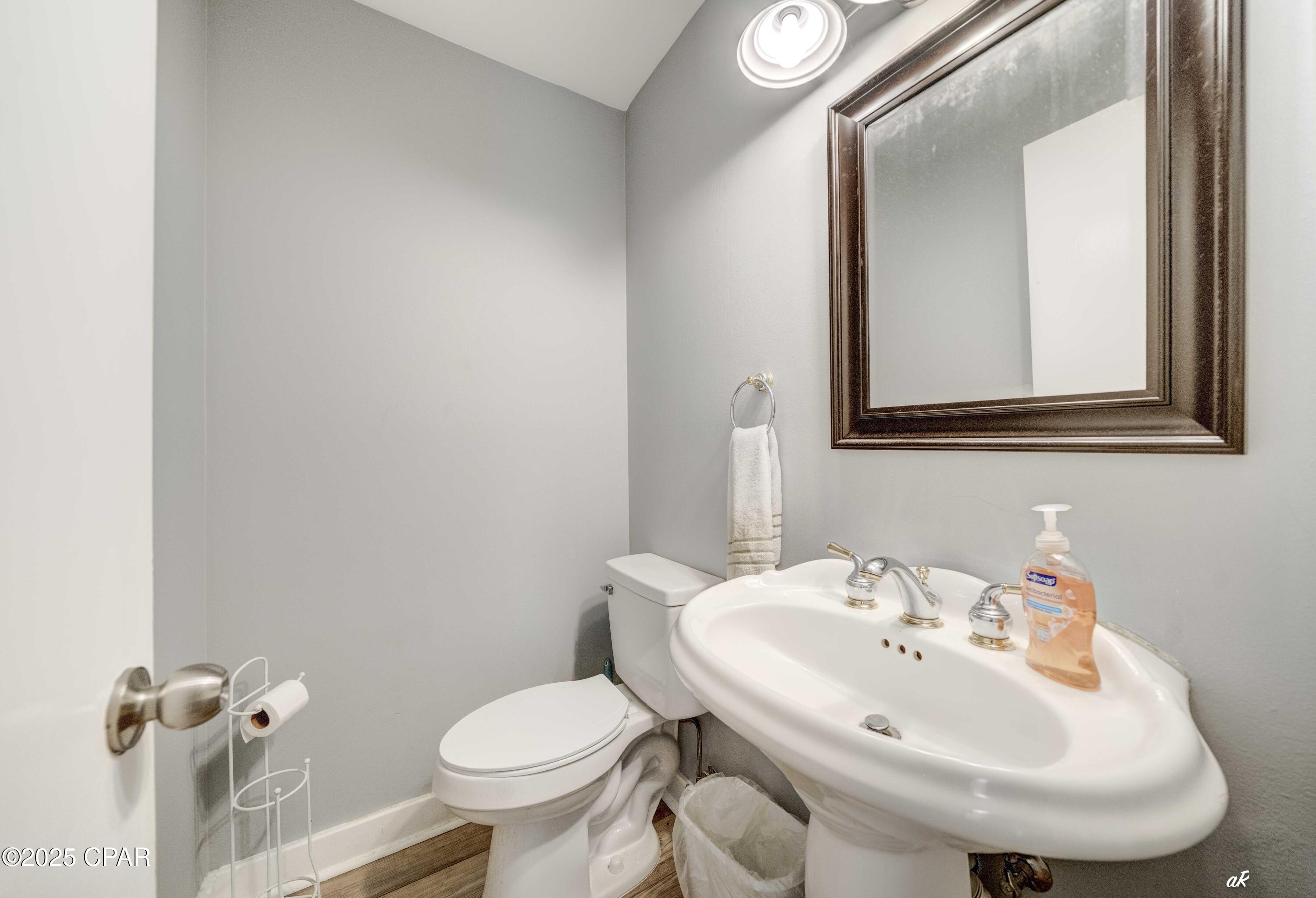 Image 17 For 315 Fairway Boulevard