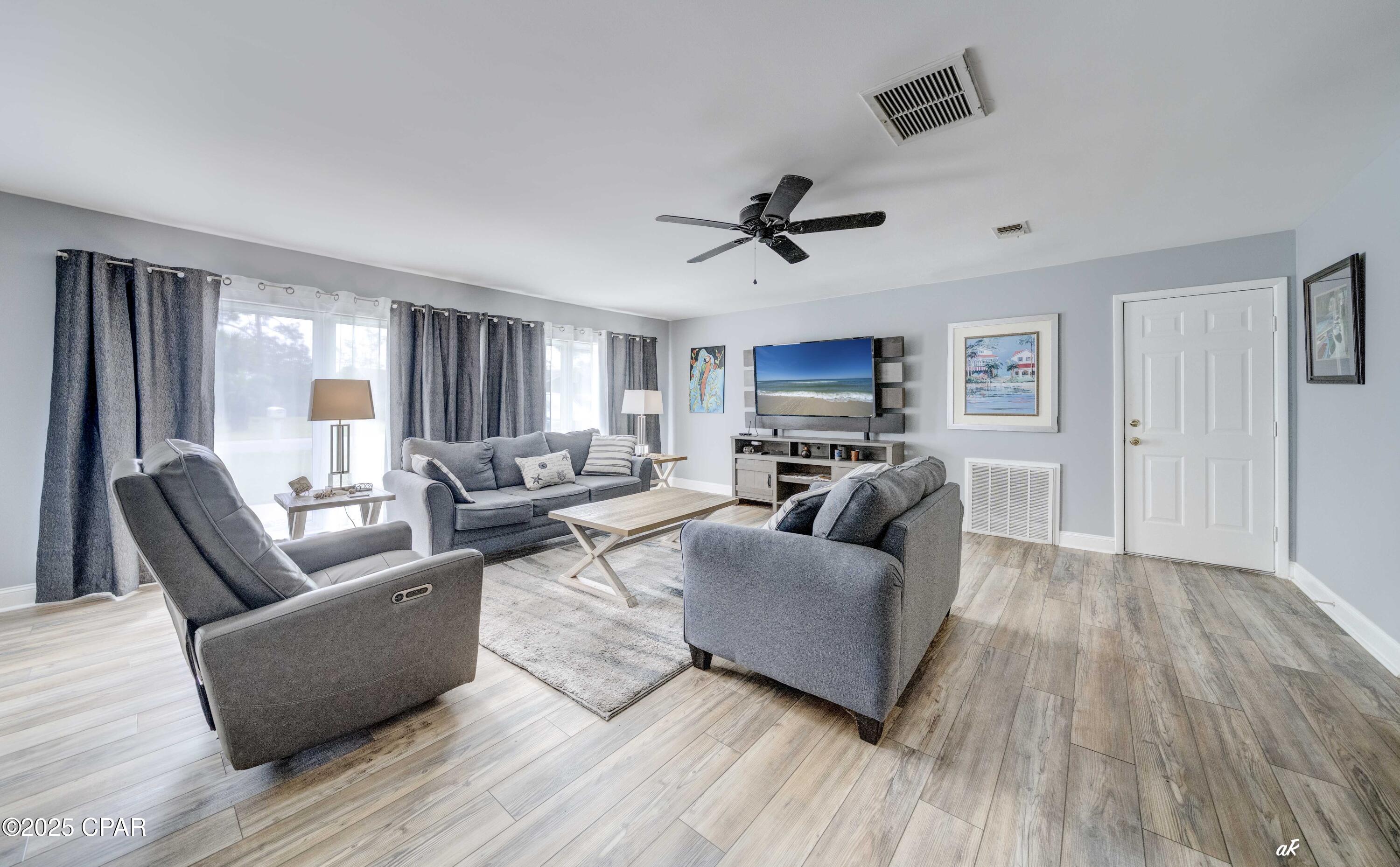 Image 7 For 315 Fairway Boulevard