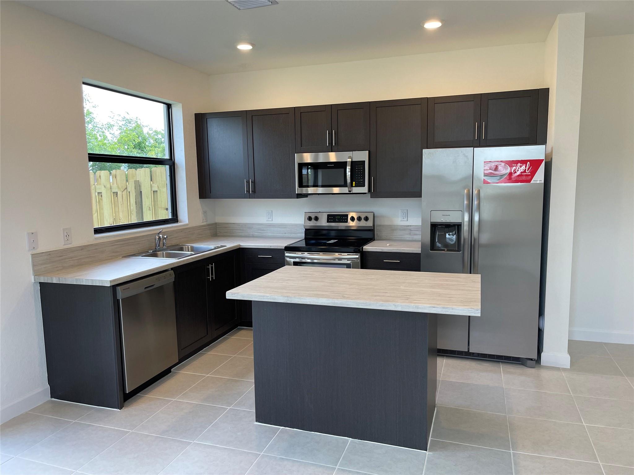 Homes for sale in Miami, FL | 20651 Ne 7 Pl, Miami, FL 33179 | MLS# F10524578