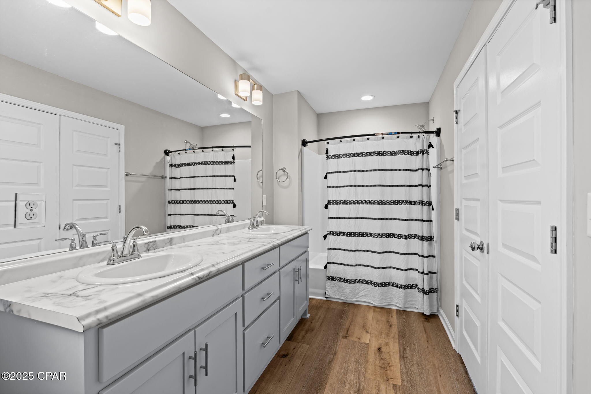 Image 31 For 406 Raven Lane