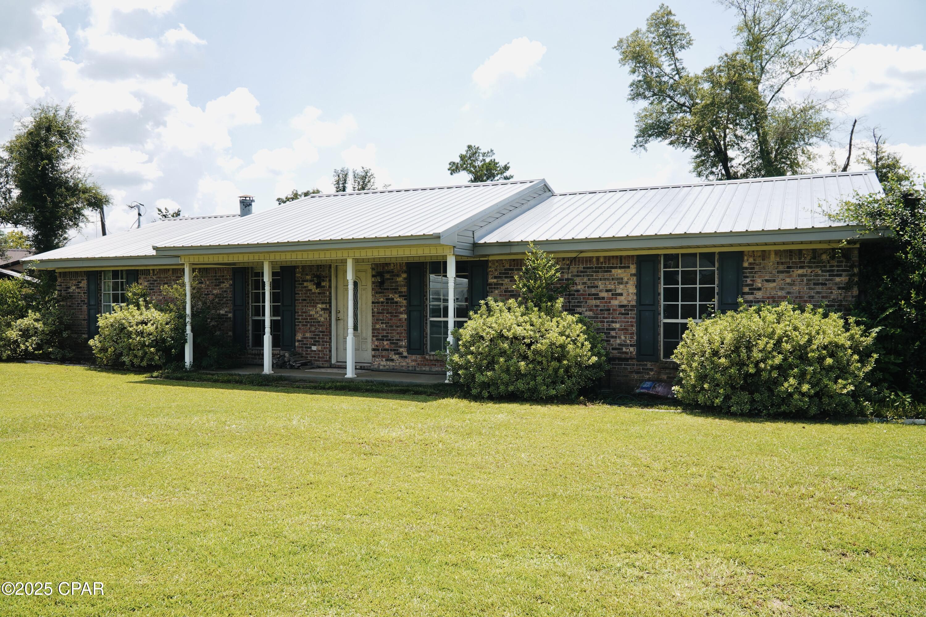 Image 2 For 4908 Davis Drive