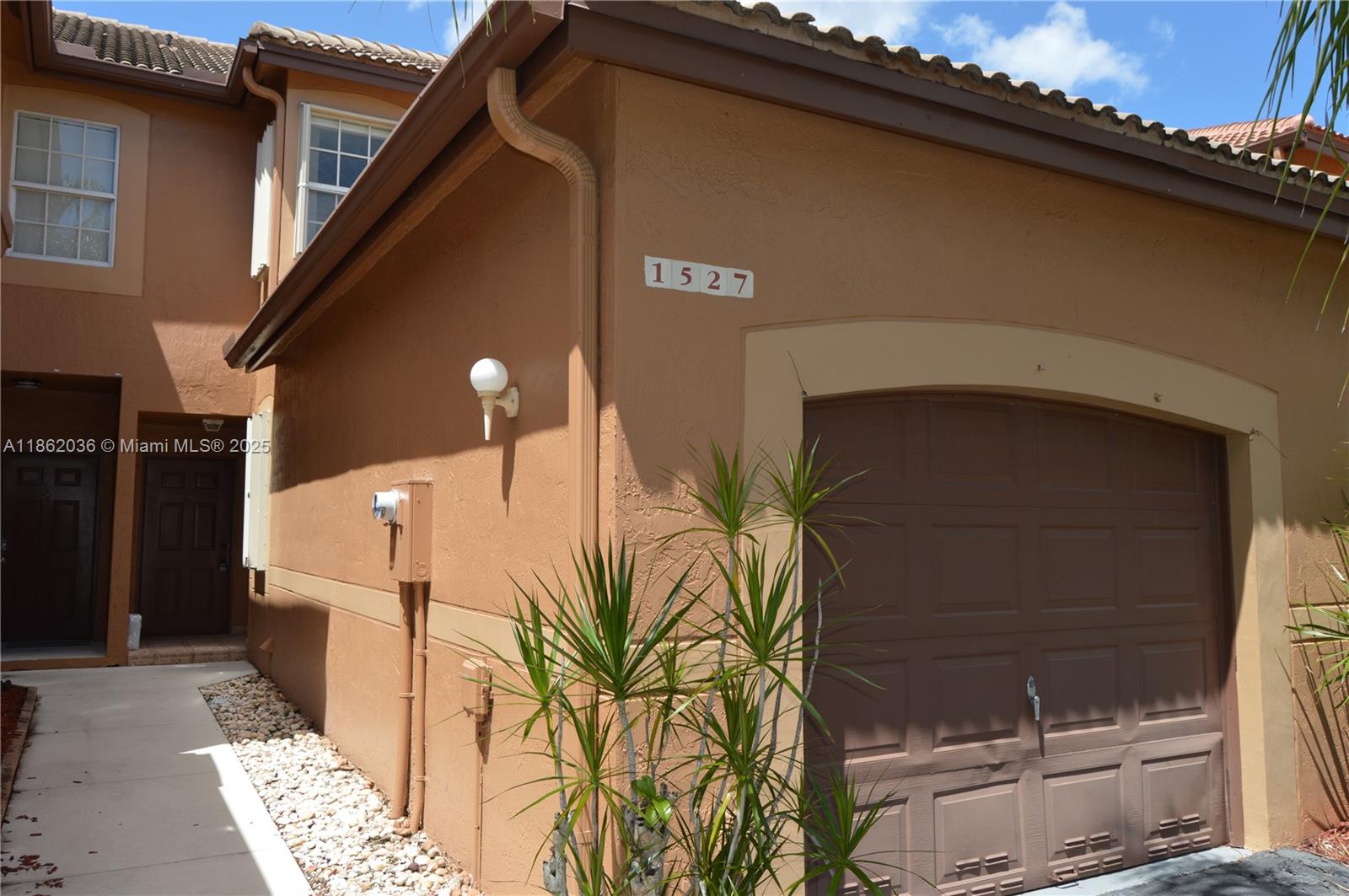 Sectors 3 & 4 Boundary Pl