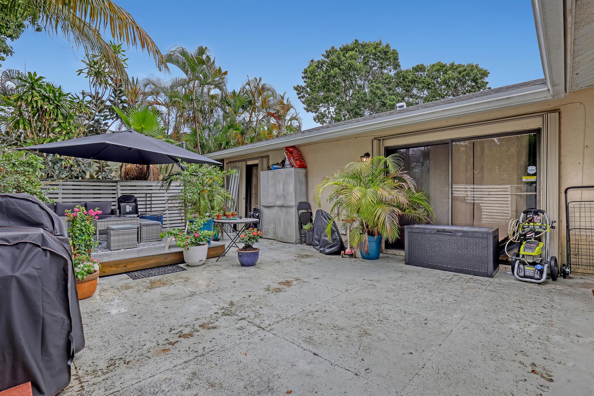 Homes for sale in Hypoluxo, FL | 8037 Ambach Way, Hypoluxo, FL 33462 | MLS# R11120563