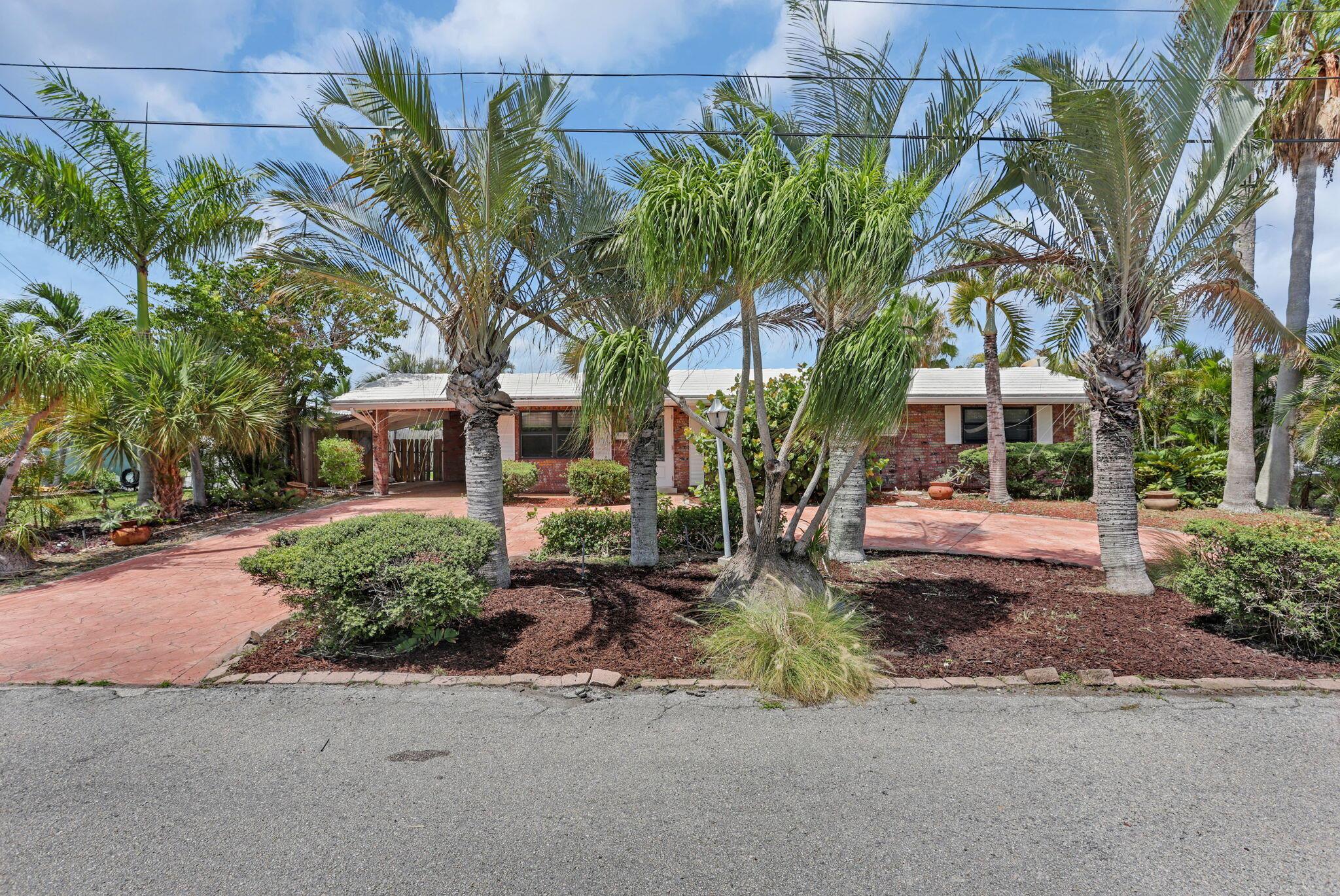 Homes for sale in Fort Lauderdale, FL | 1701 Ne 63rd Court, Fort Lauderdale, FL 33334 | MLS# R11120578