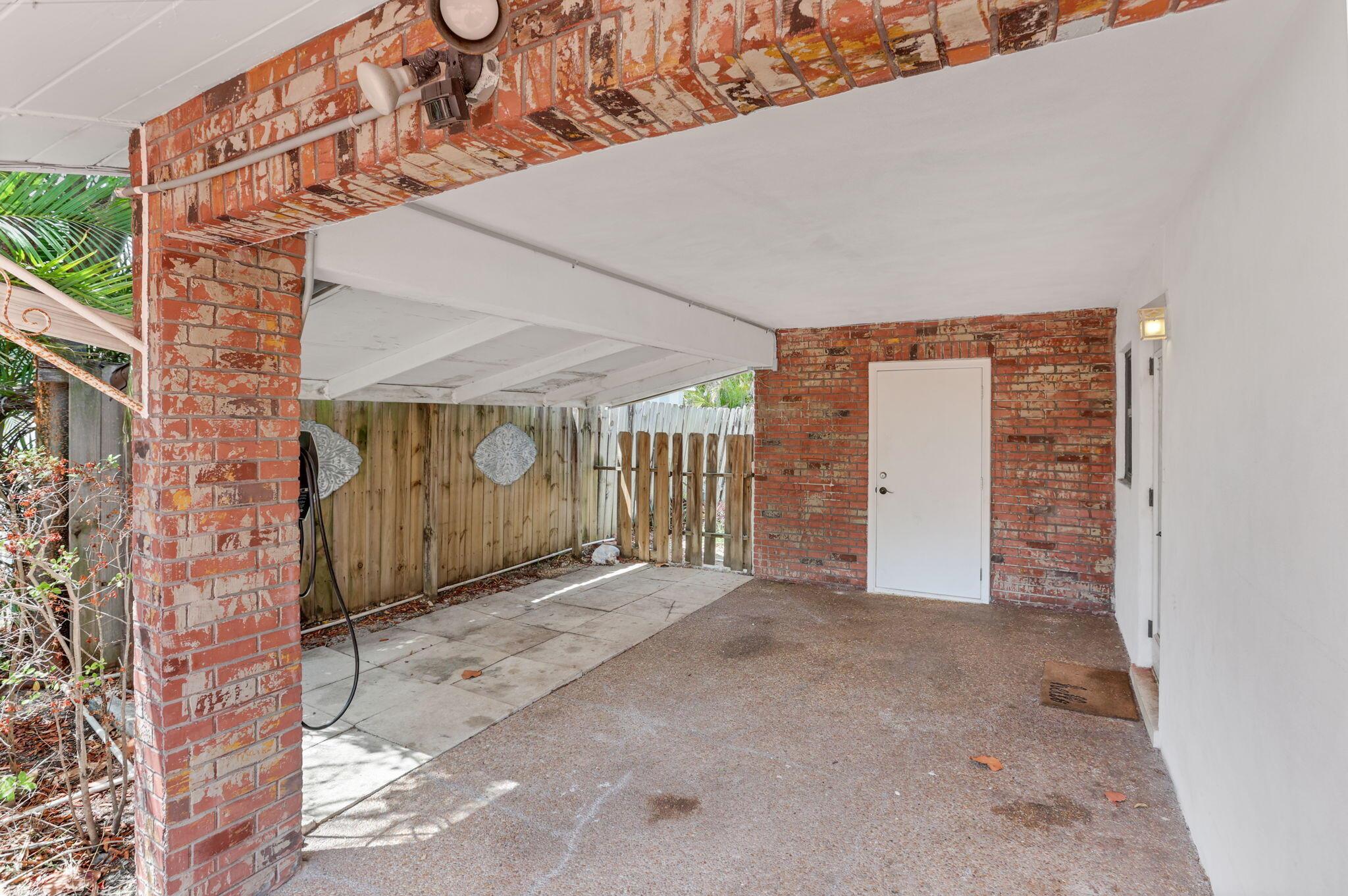 Homes for sale in Fort Lauderdale, FL | 1701 Ne 63Rd Court, Fort Lauderdale, FL 33334 | MLS# R11120578