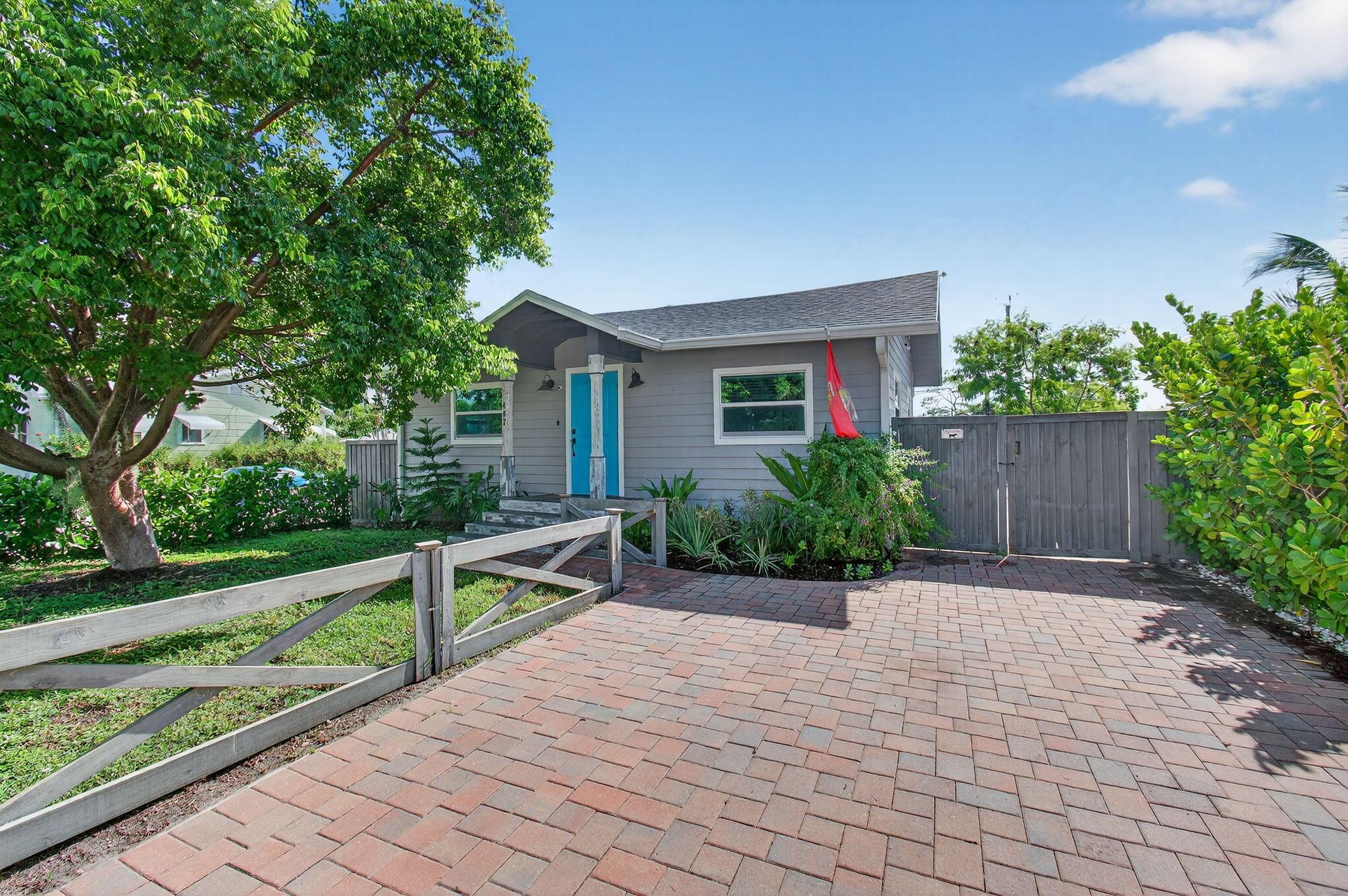 Homes for sale in Lake Worth Beach, FL | 402 S B Street, Lake Worth Beach, FL 33460 | MLS# R11120579