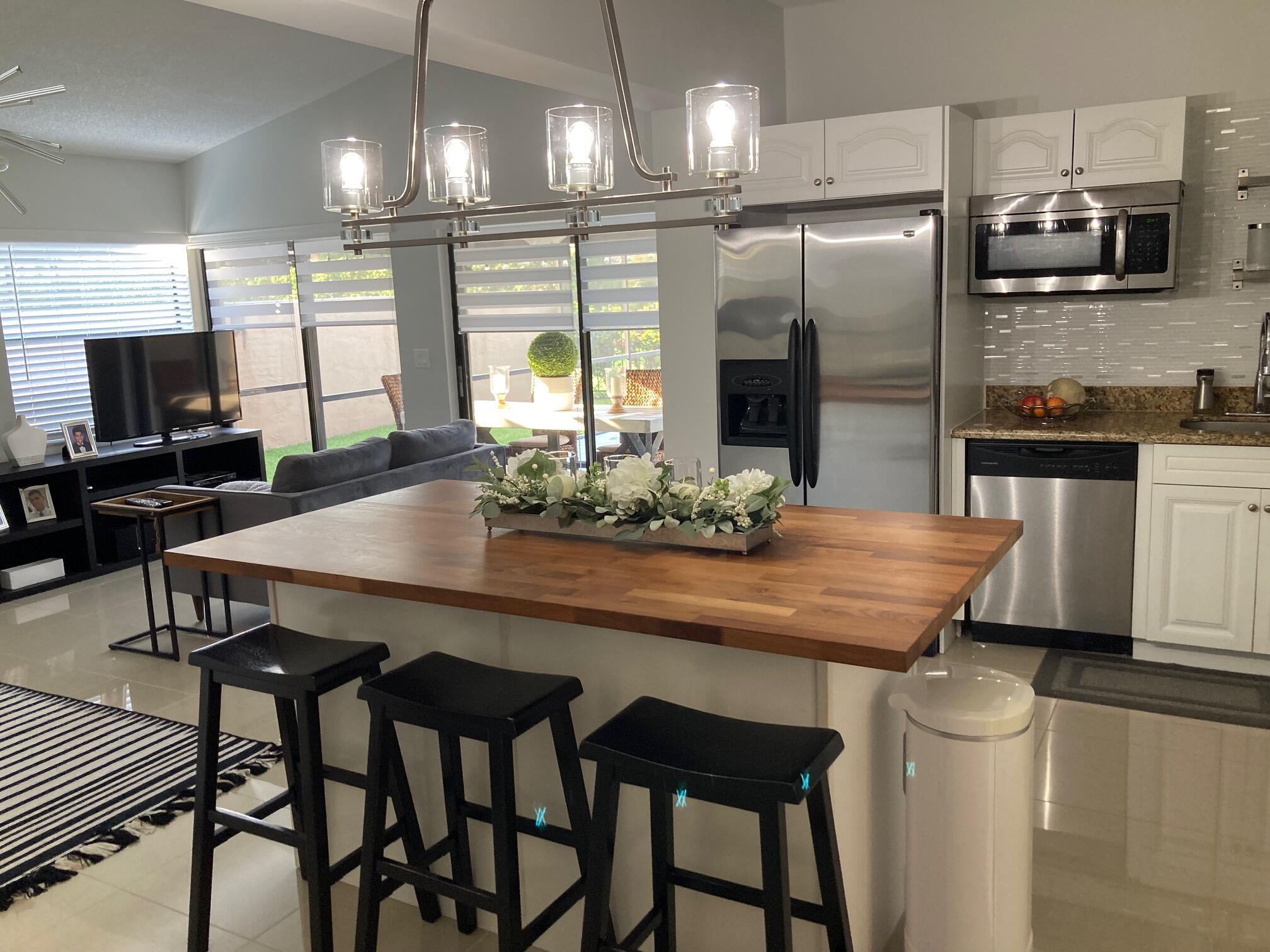 Homes for sale in Boca Raton, FL | 7615 Solimar Circle, Boca Raton, FL 33433 | MLS# R11120601