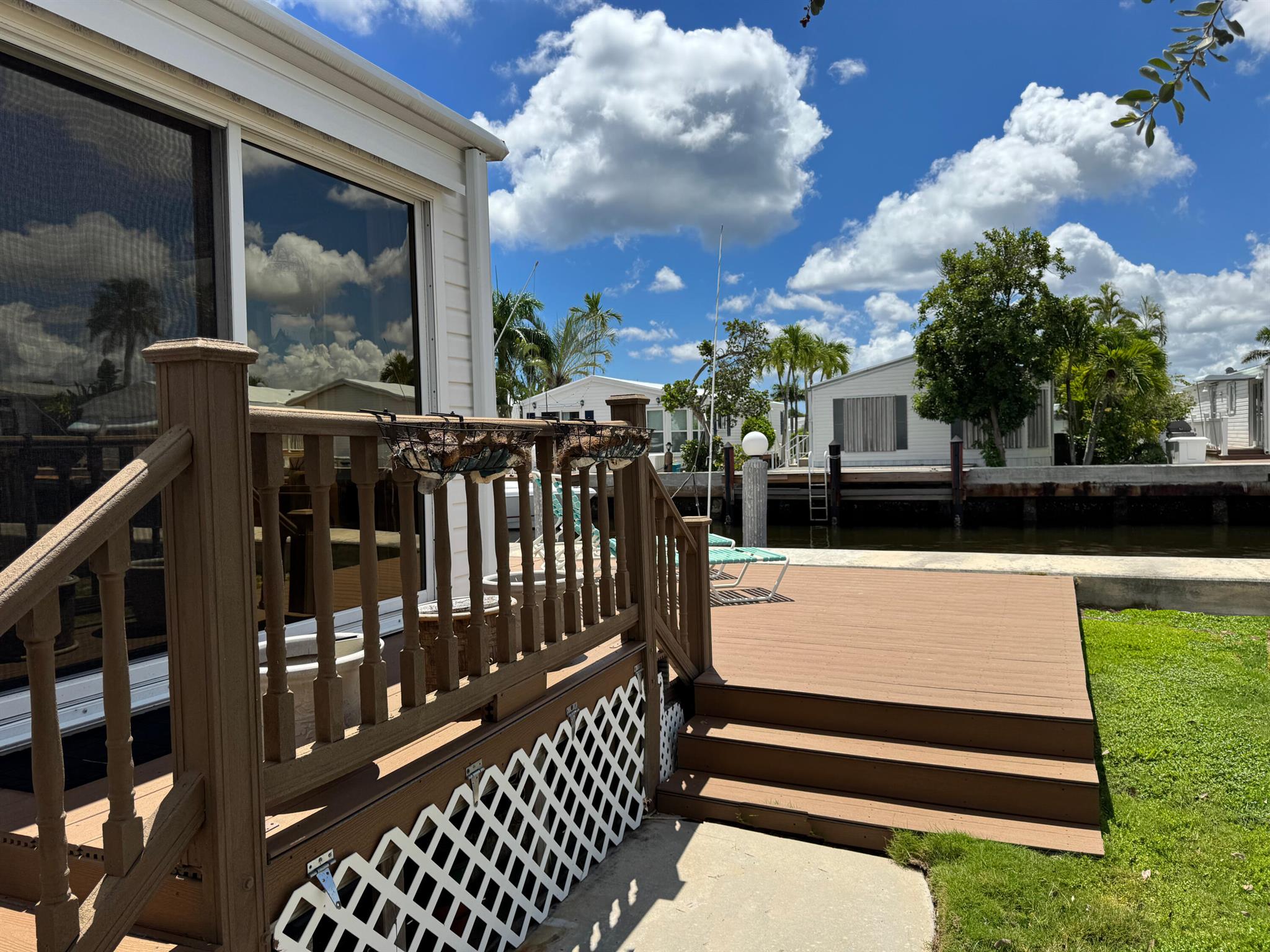 Homes for sale in Briny Breezes, FL | 205 S Ibis Dr #R, Briny Breezes, FL 33435 | MLS# R11120617