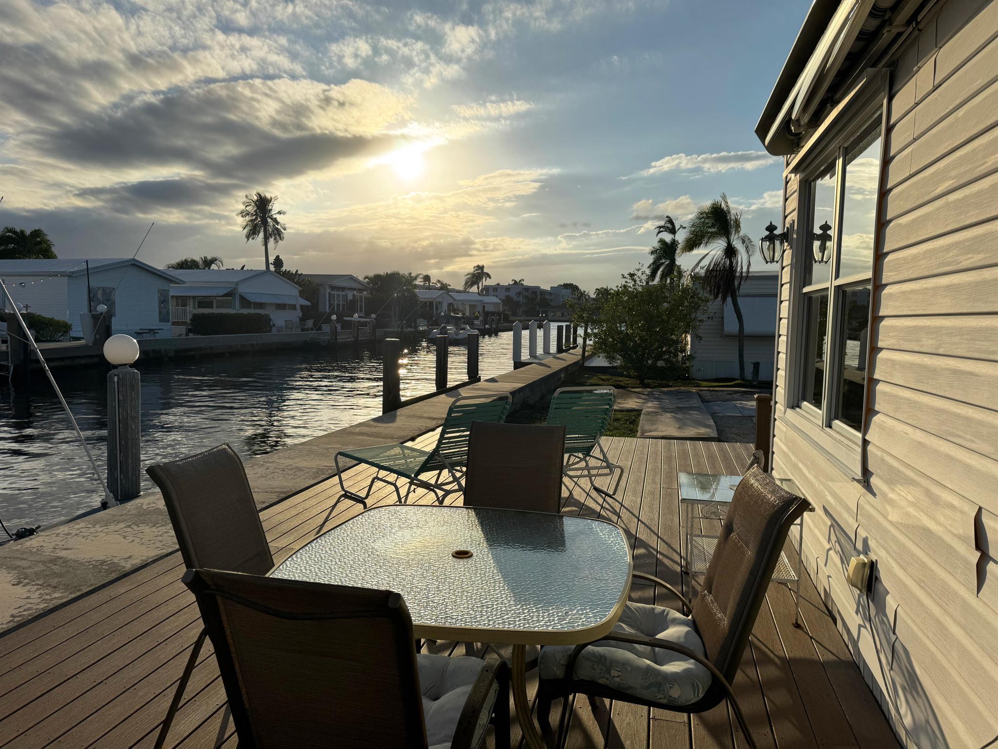 Homes for sale in Briny Breezes, FL | 205 S Ibis Dr #R, Briny Breezes, FL 33435 | MLS# R11120617