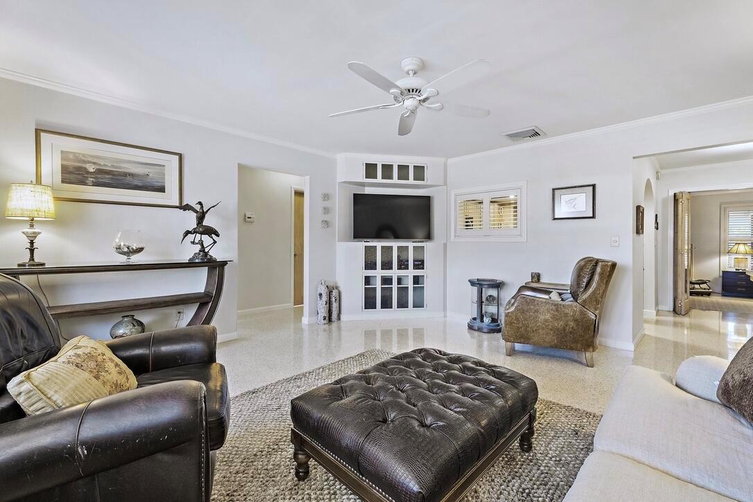 Homes for sale in Stuart, FL | 4844 Se Pilot Way, Stuart, FL 34997 | MLS# R11120624