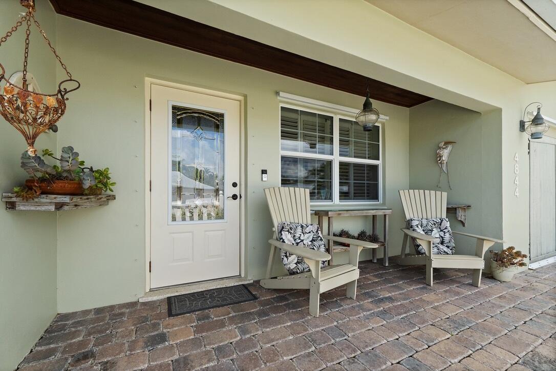 Homes for sale in Stuart, FL | 4844 Se Pilot Way, Stuart, FL 34997 | MLS# R11120624