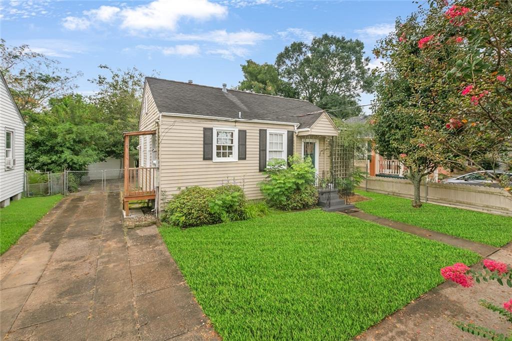 Homes for sale in Arabi, LA | 417 Lebeau St, Arabi, LA 70032 | MLS# 2519751