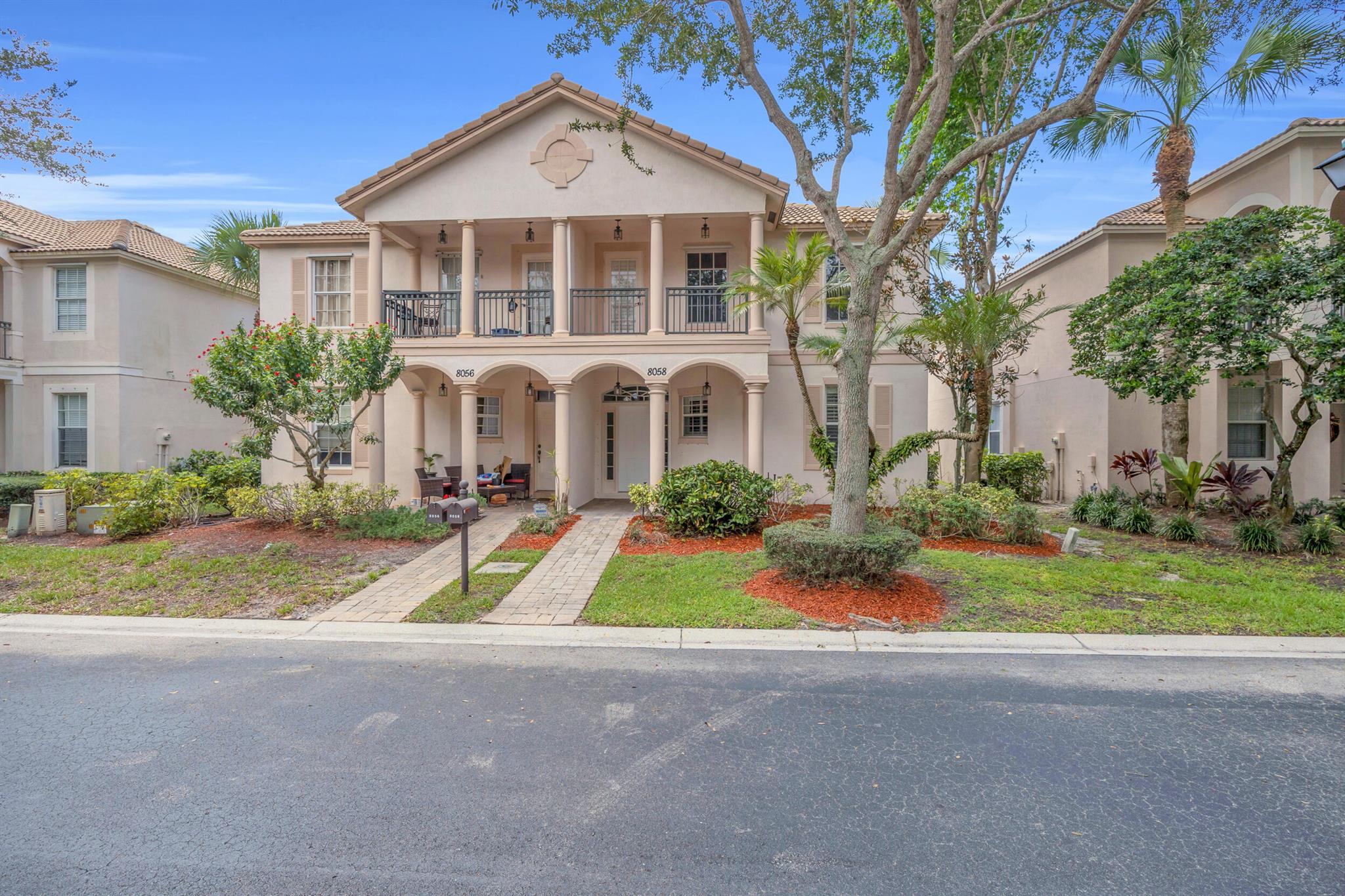 Gables At Northlake 1