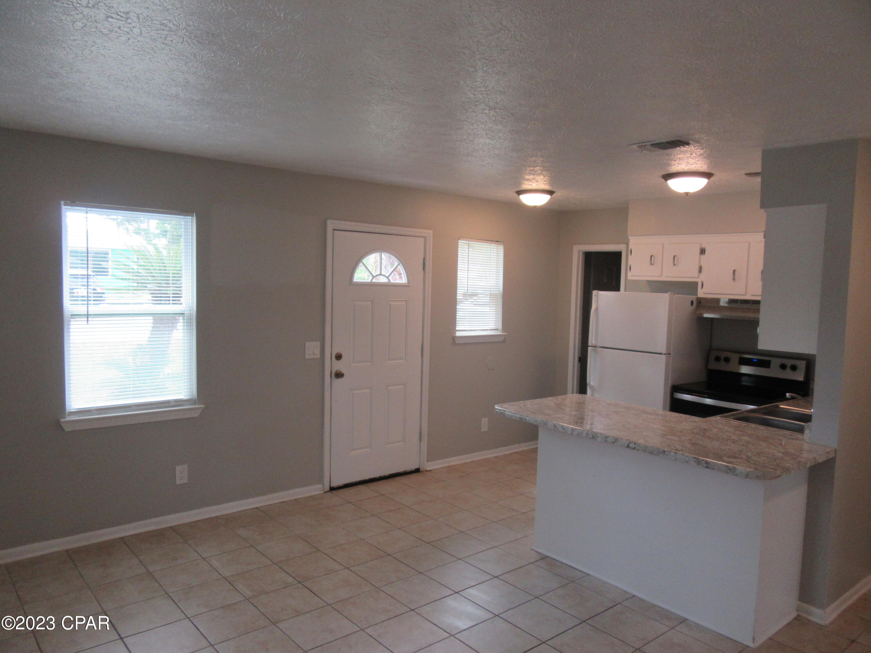 Image 4 For 2524 Beech Street A