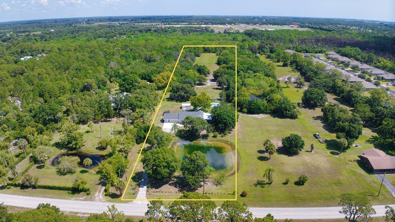 Homes for sale in Vero Beach, FL | 6080 65th St, Vero Beach, FL 32967 | MLS# F10518775